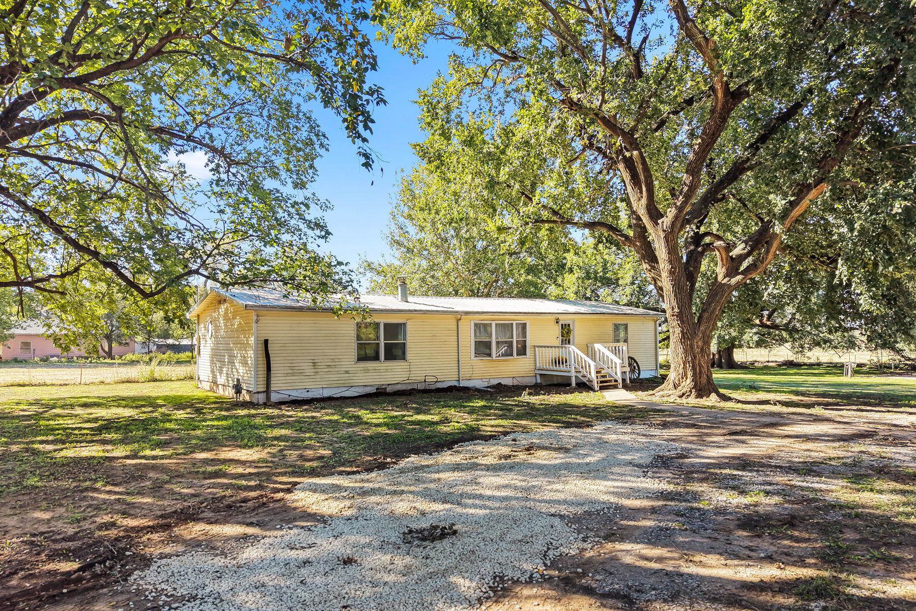 324 S Ll And G Property Photo 1