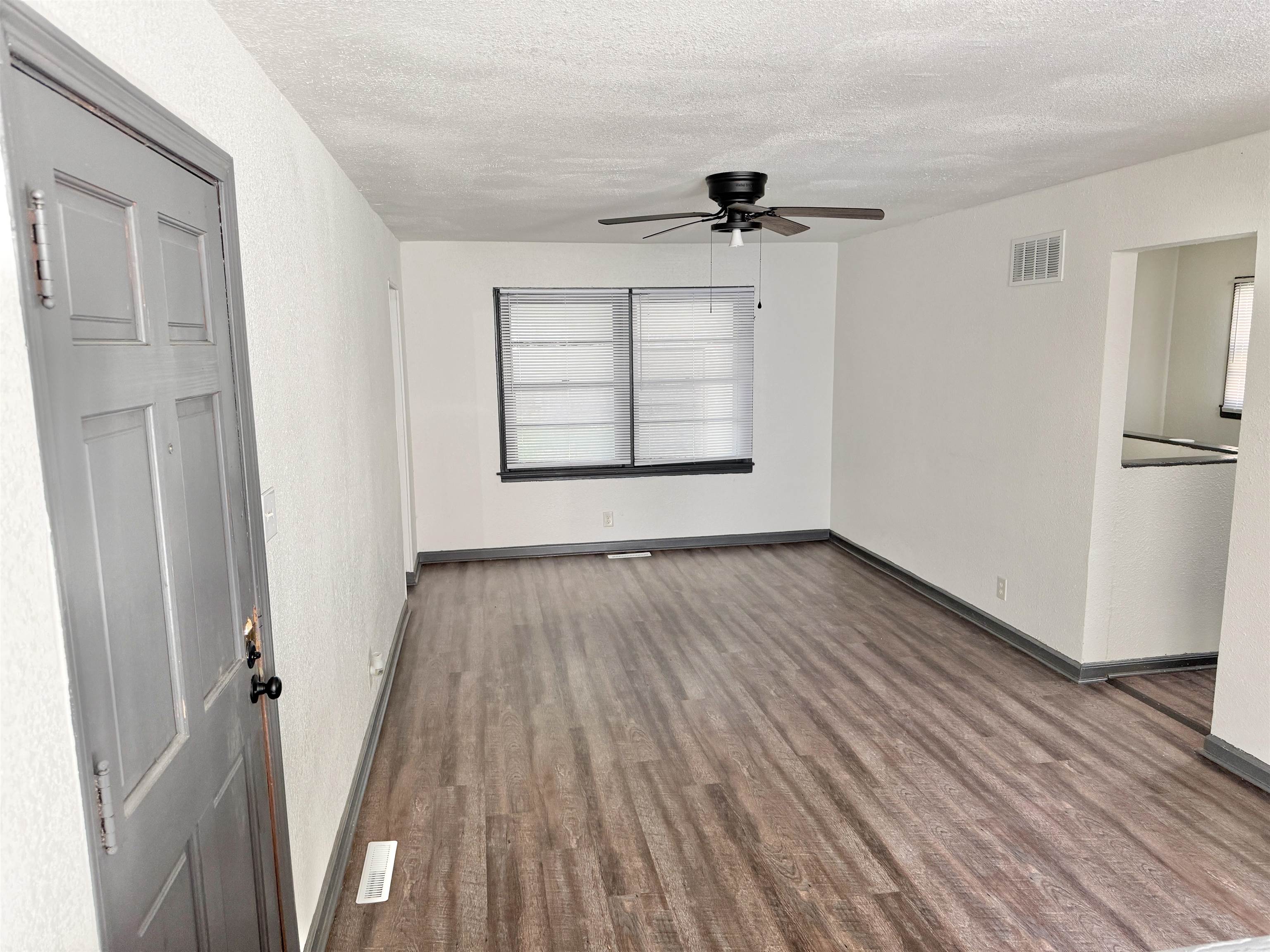 2261 S Grove Property Photo 2