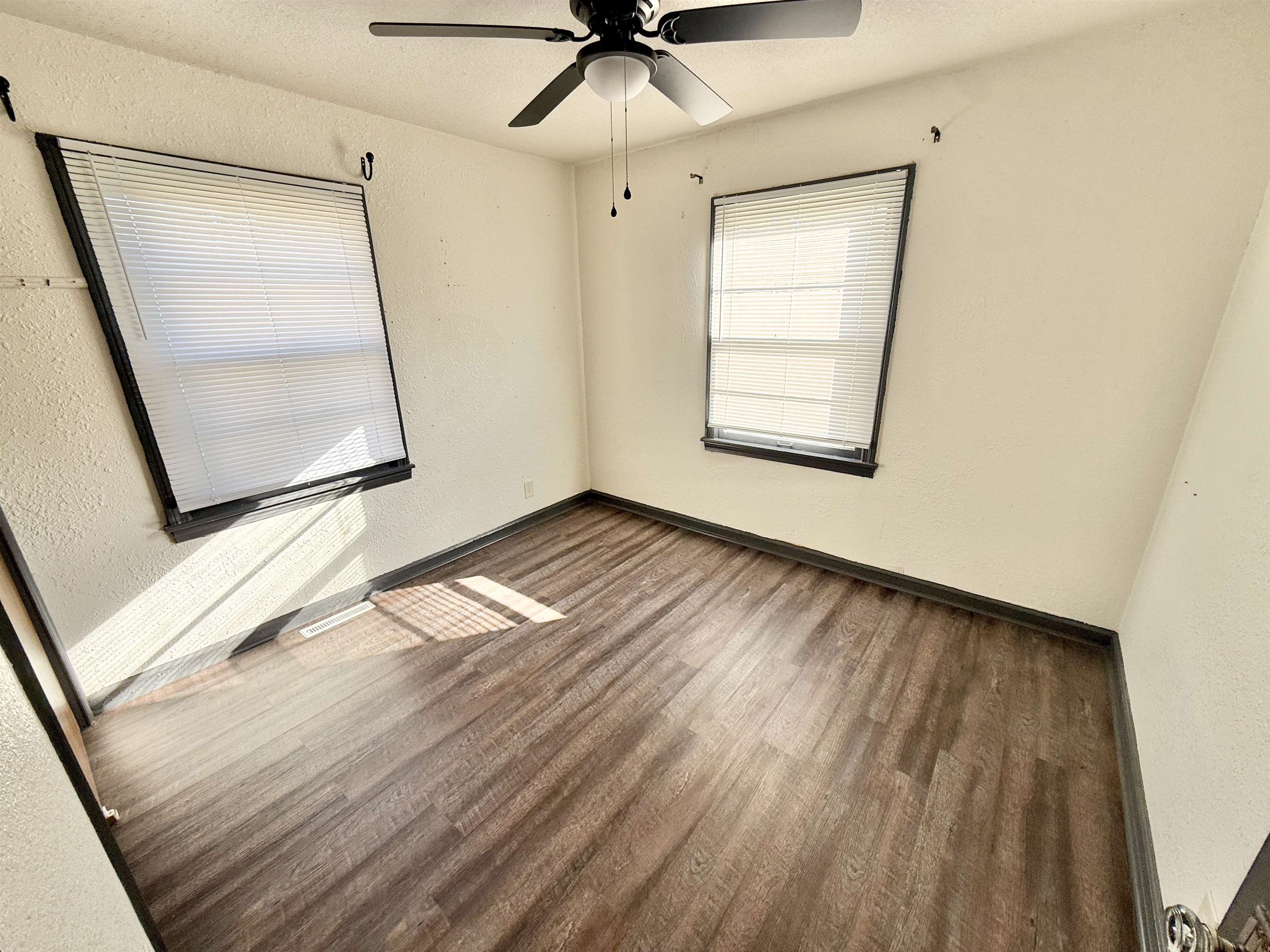 2261 S Grove Property Photo 4