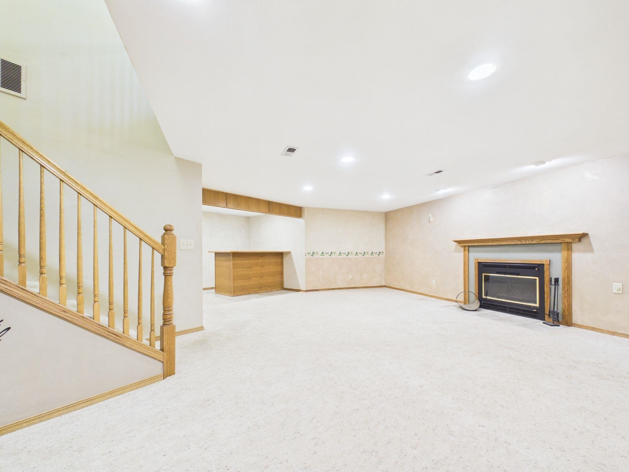6163 N Saint Paul St Property Photo 21