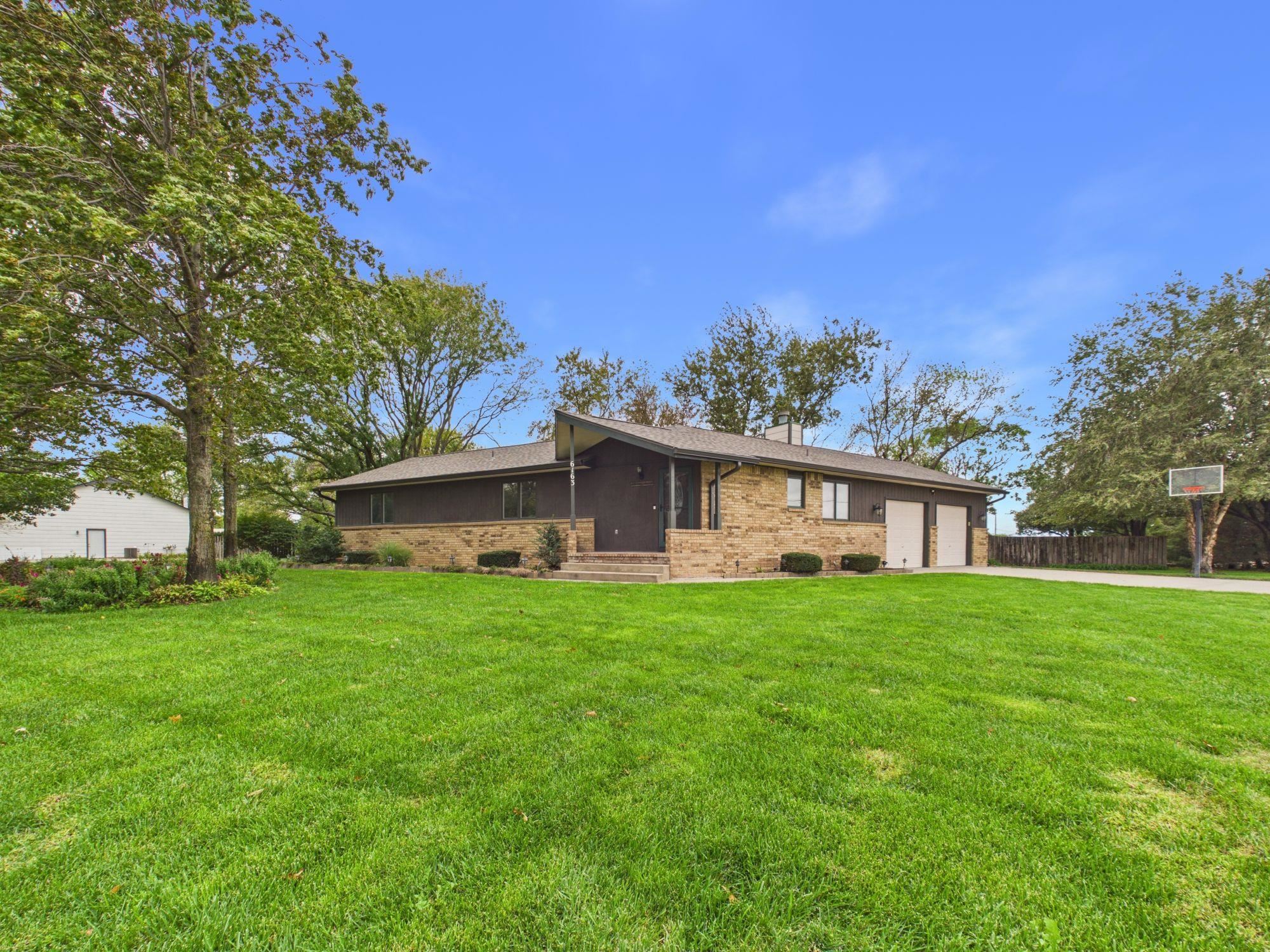6163 N Saint Paul St Property Photo 32