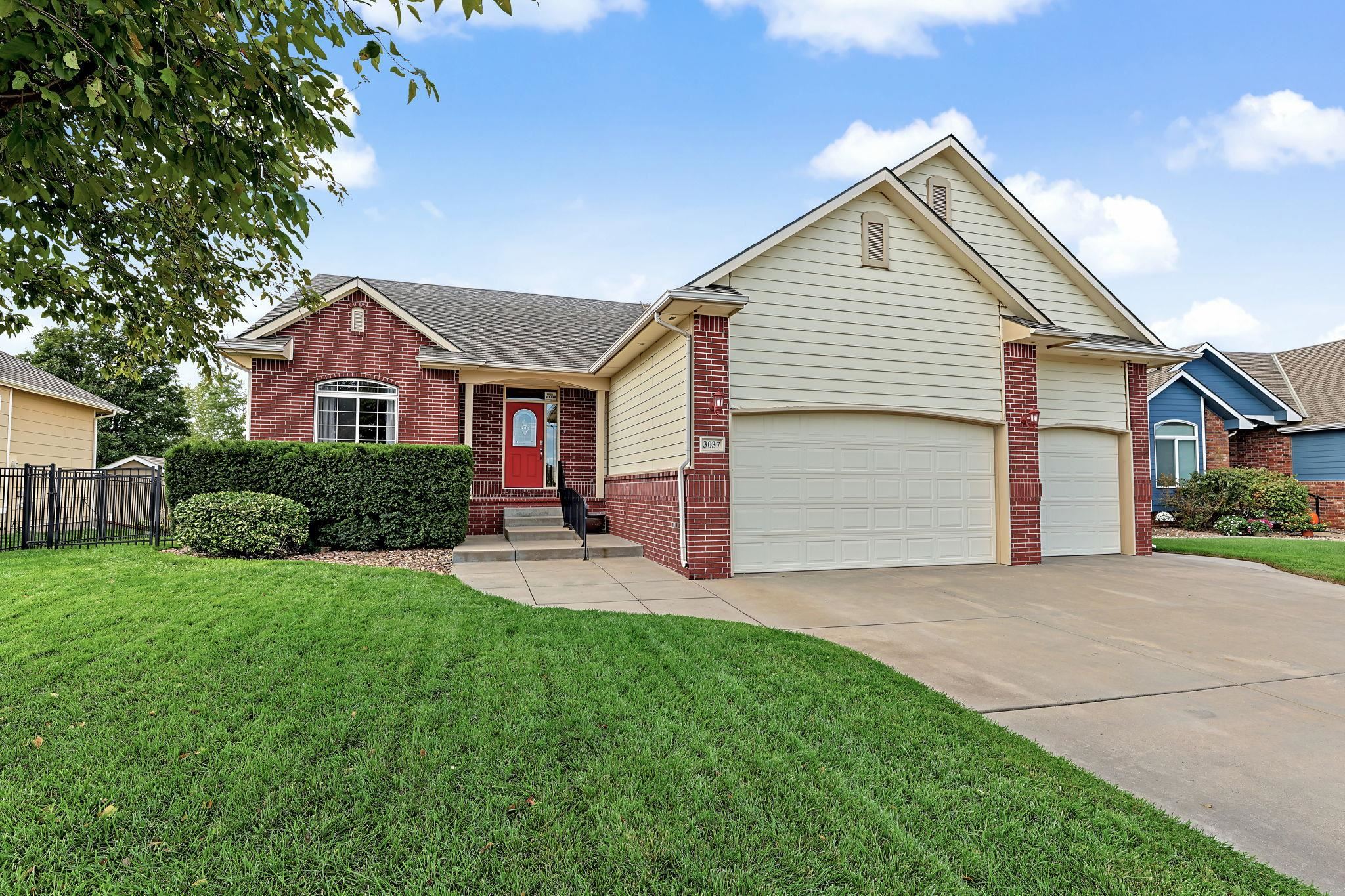 3037 N Triple Creek Dr Property Photo 1