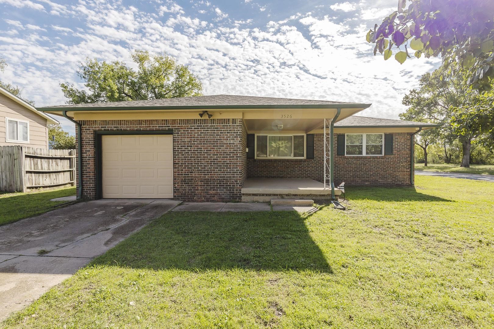 3526 S Leonine Property Photo 1
