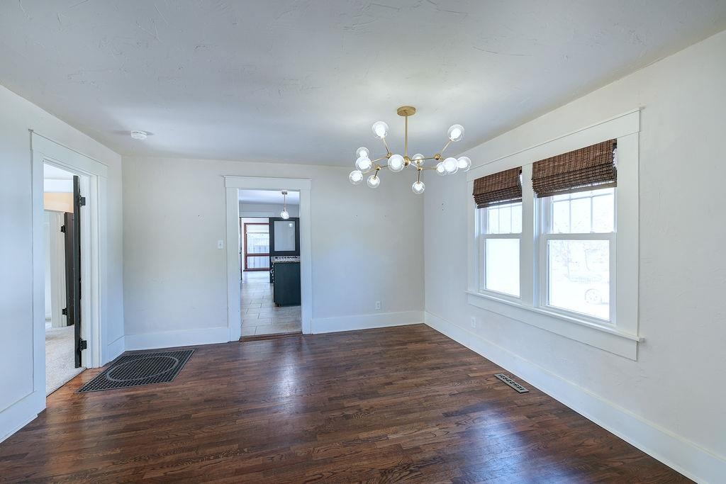 223 N College Property Photo 7