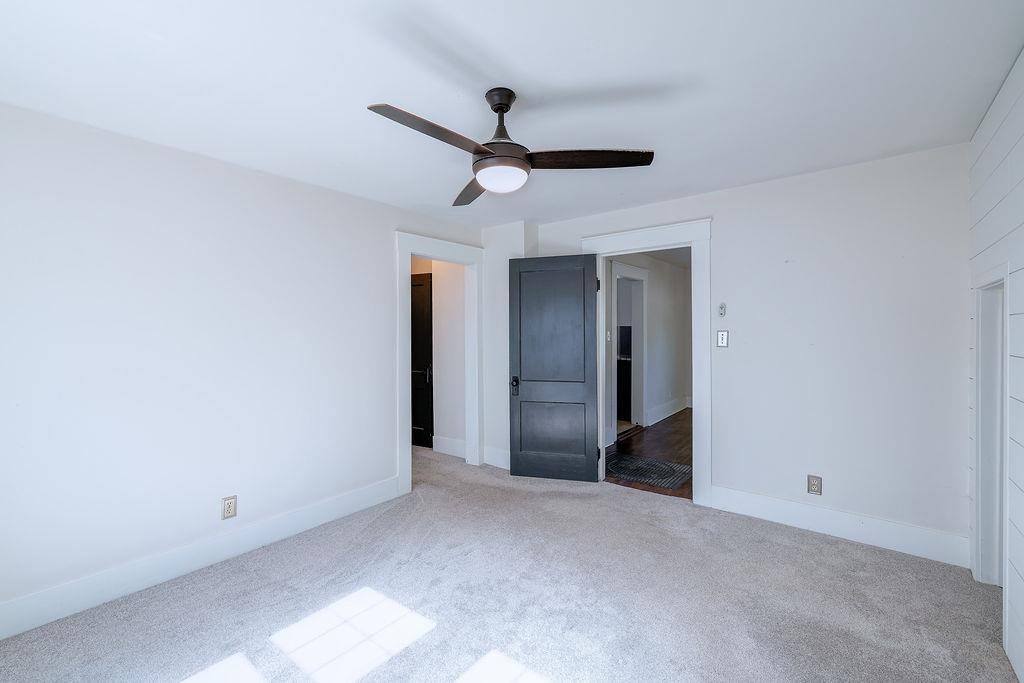 223 N College Property Photo 17
