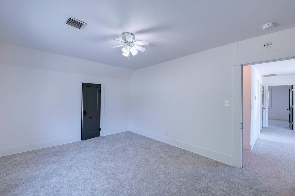 223 N College Property Photo 23