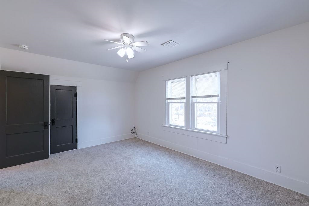 223 N College Property Photo 24