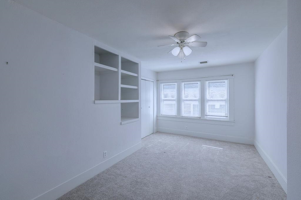 223 N College Property Photo 25