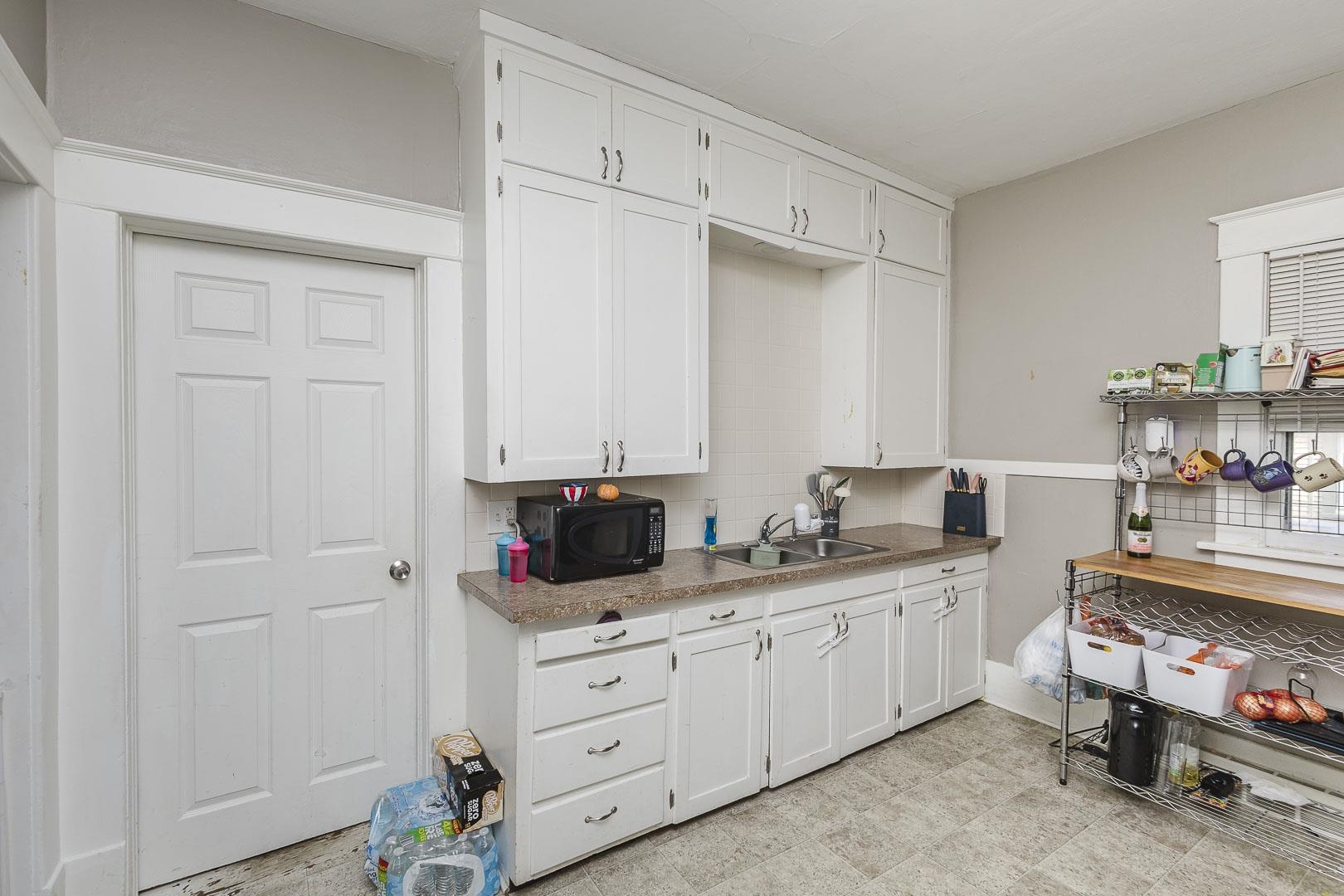 243 S Volutsia Property Photo 9