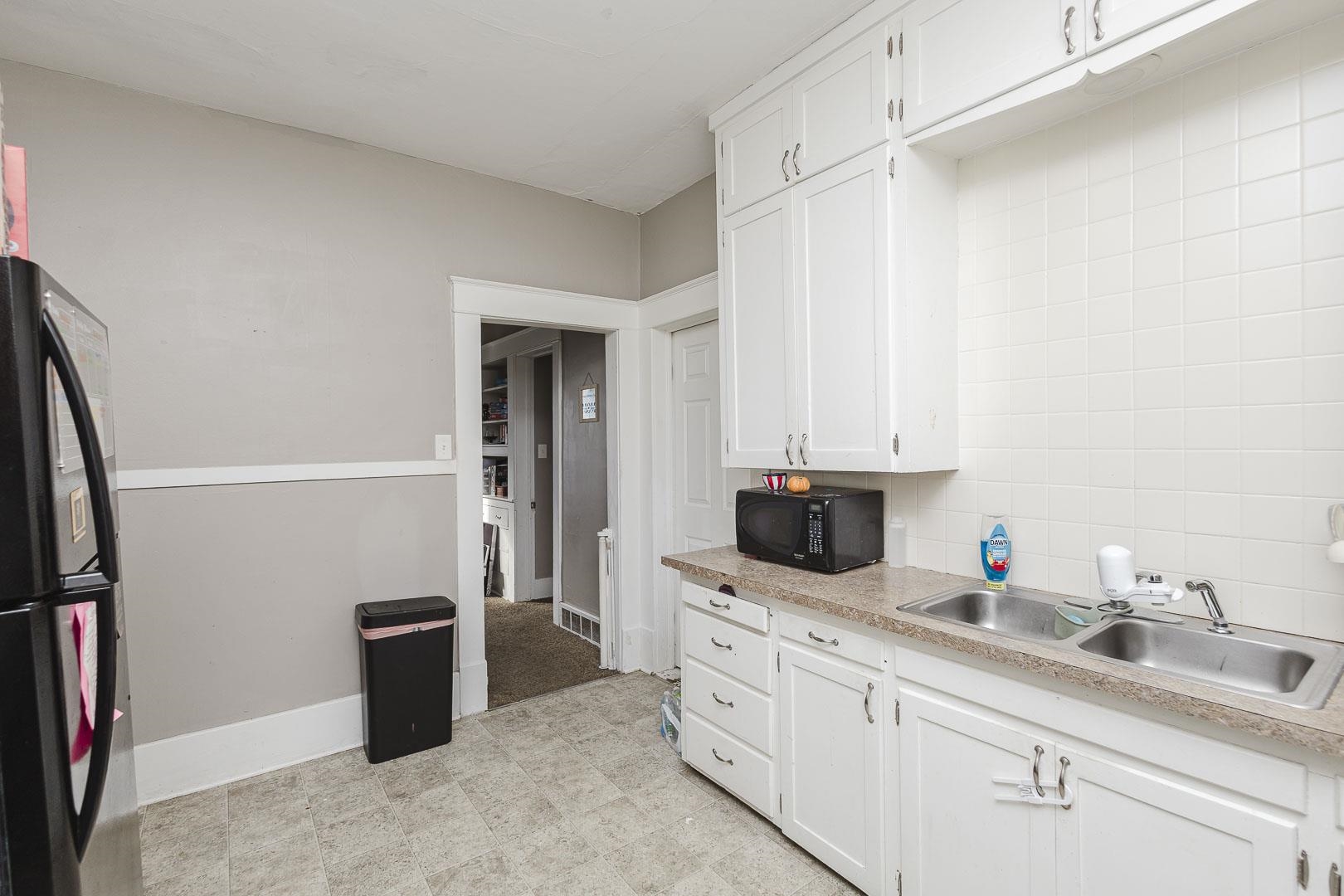 243 S Volutsia Property Photo 10