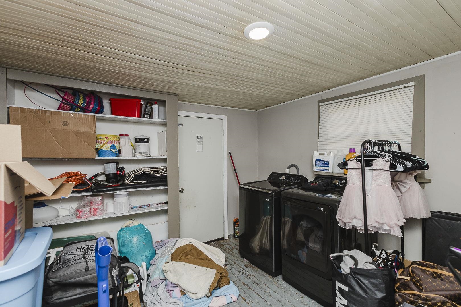 243 S Volutsia Property Photo 11