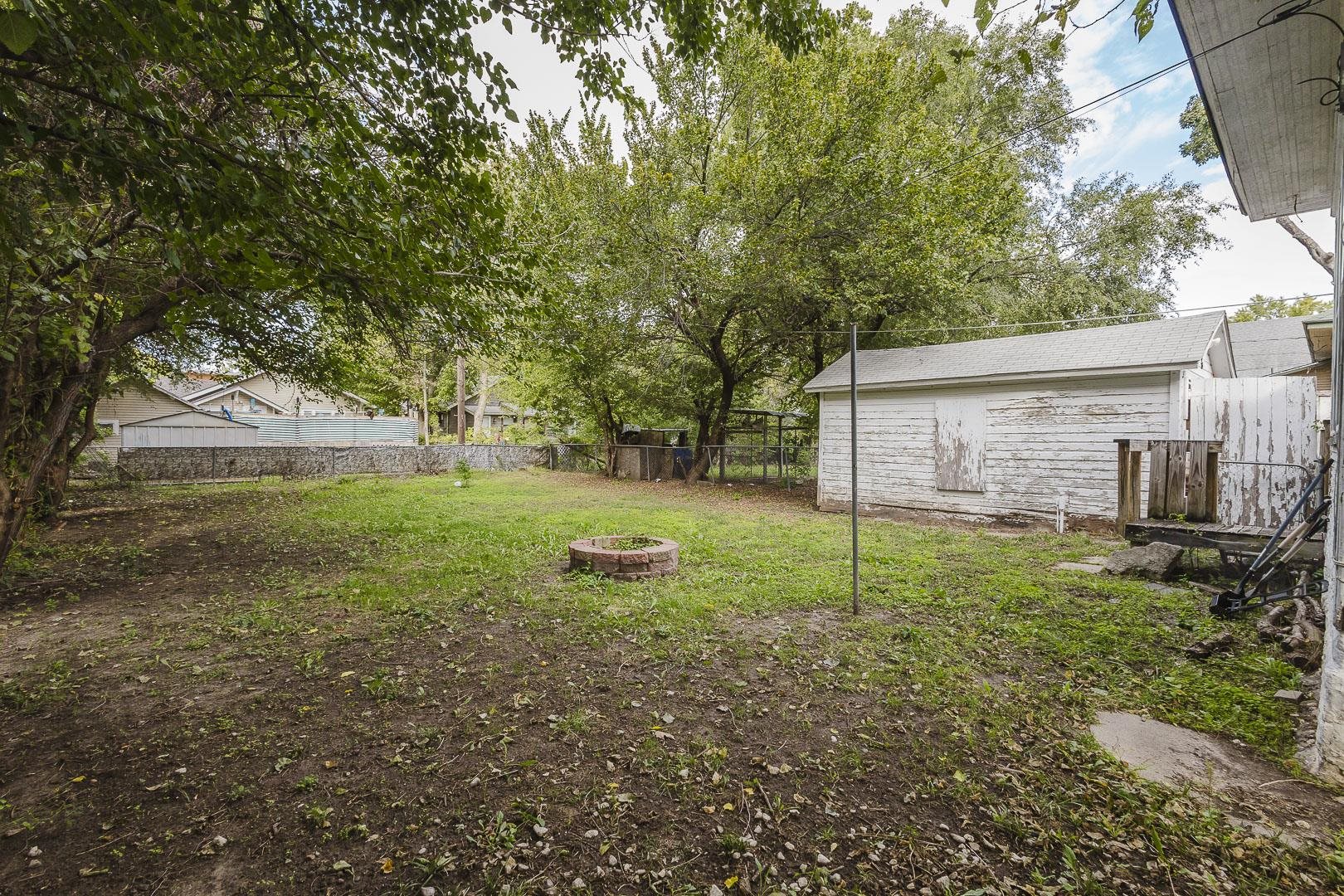 243 S Volutsia Property Photo 25
