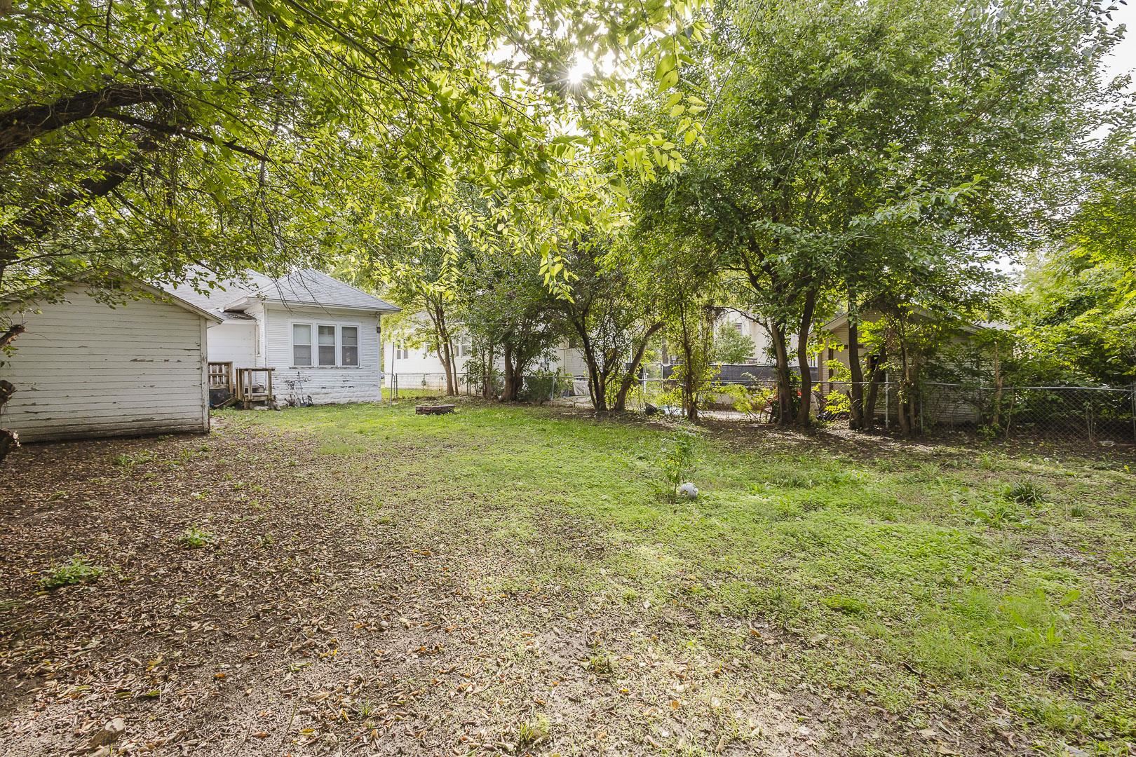 243 S Volutsia Property Photo 27
