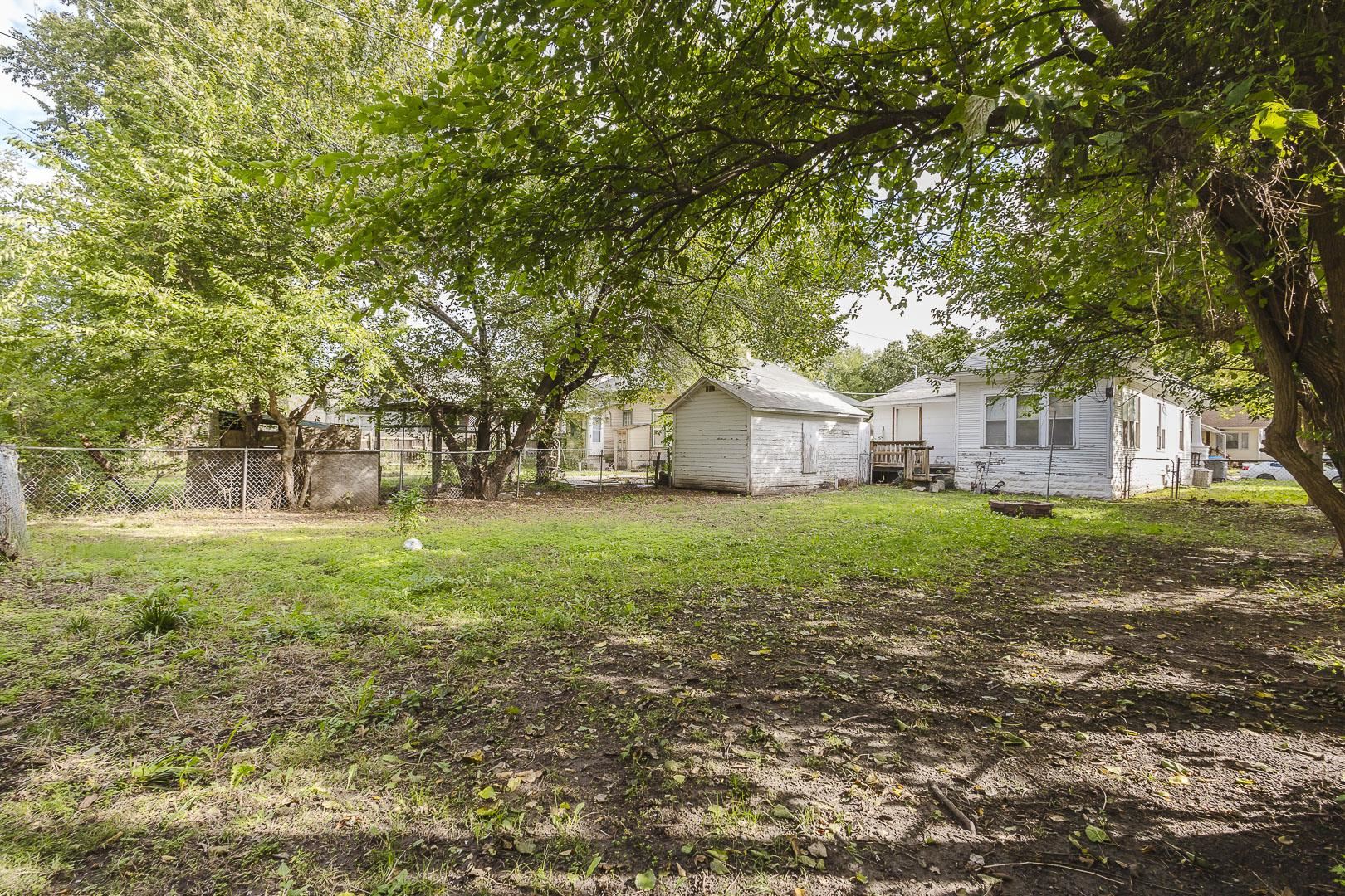 243 S Volutsia Property Photo 28