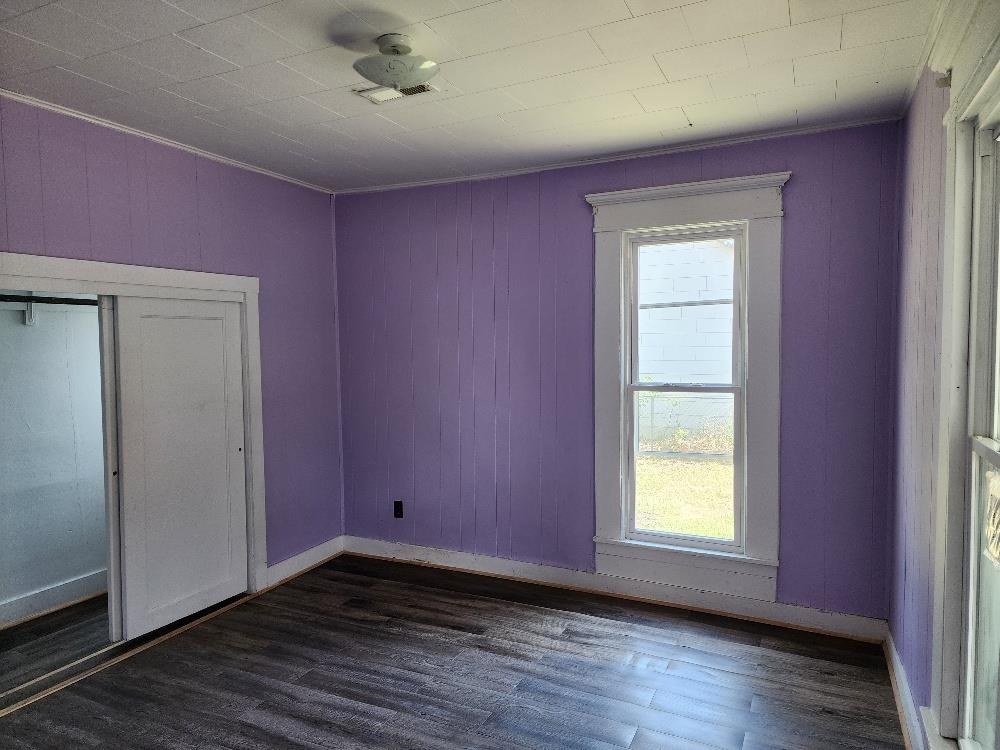 414 E Monroe Property Photo 4