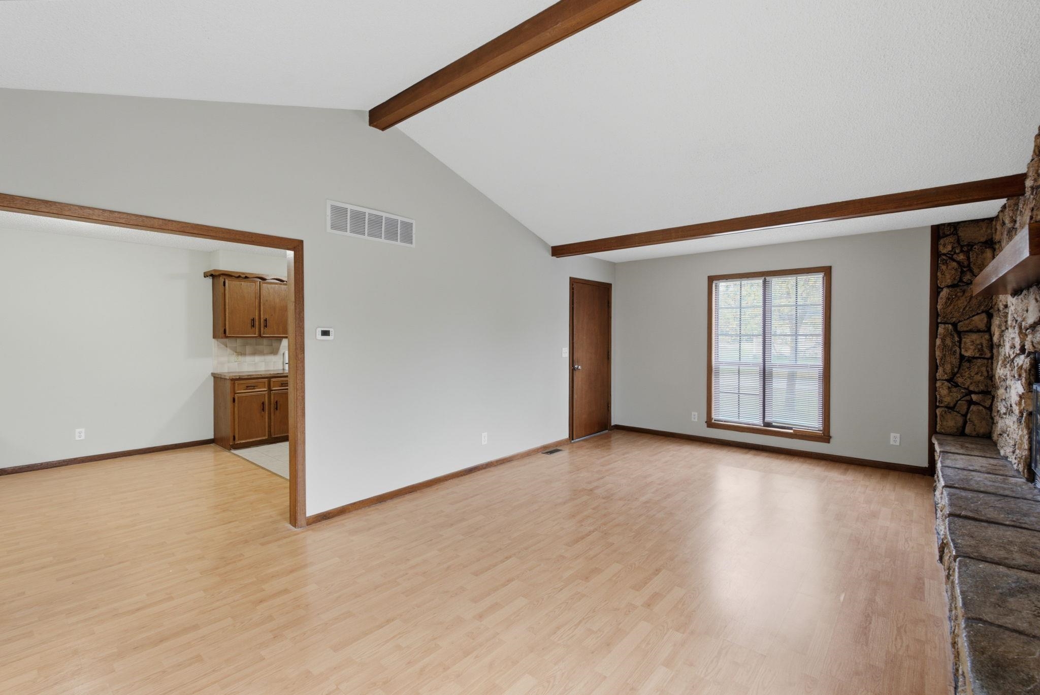 200 E Blue Property Photo 5