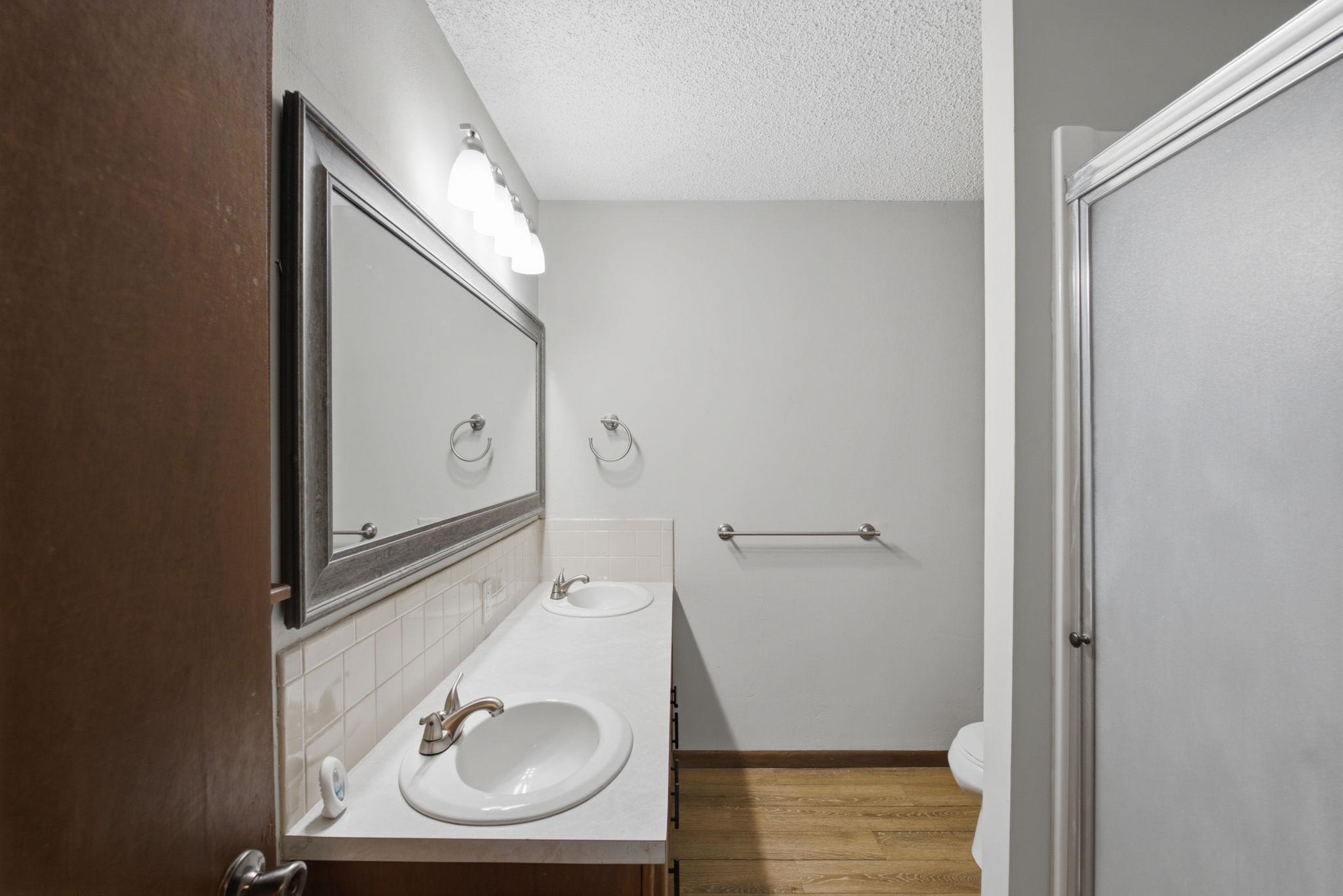 200 E Blue Property Photo 14