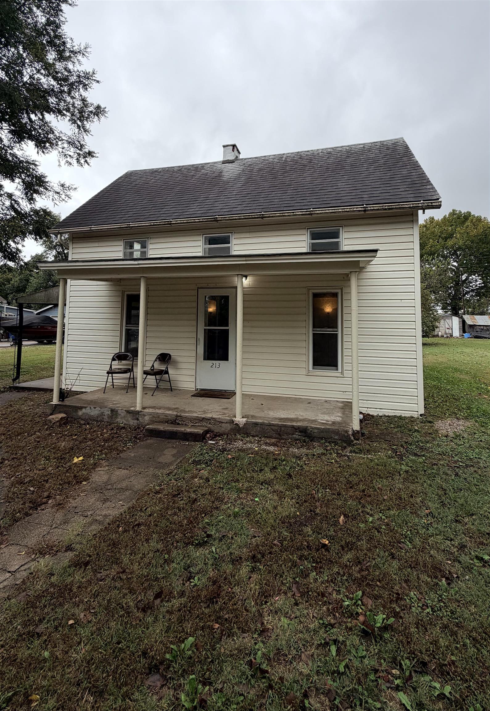 213 S Walnut Property Photo 2