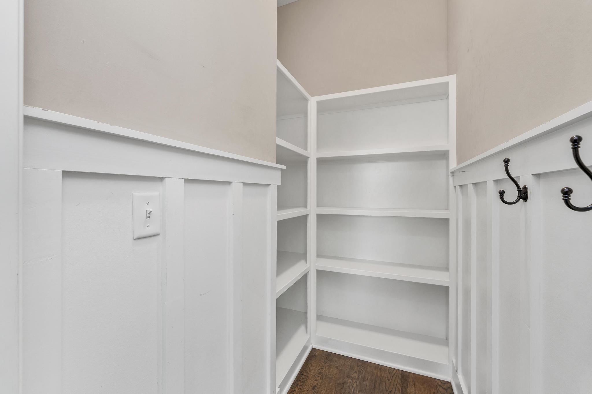 6038 W Driftwood Ct. Property Photo 10
