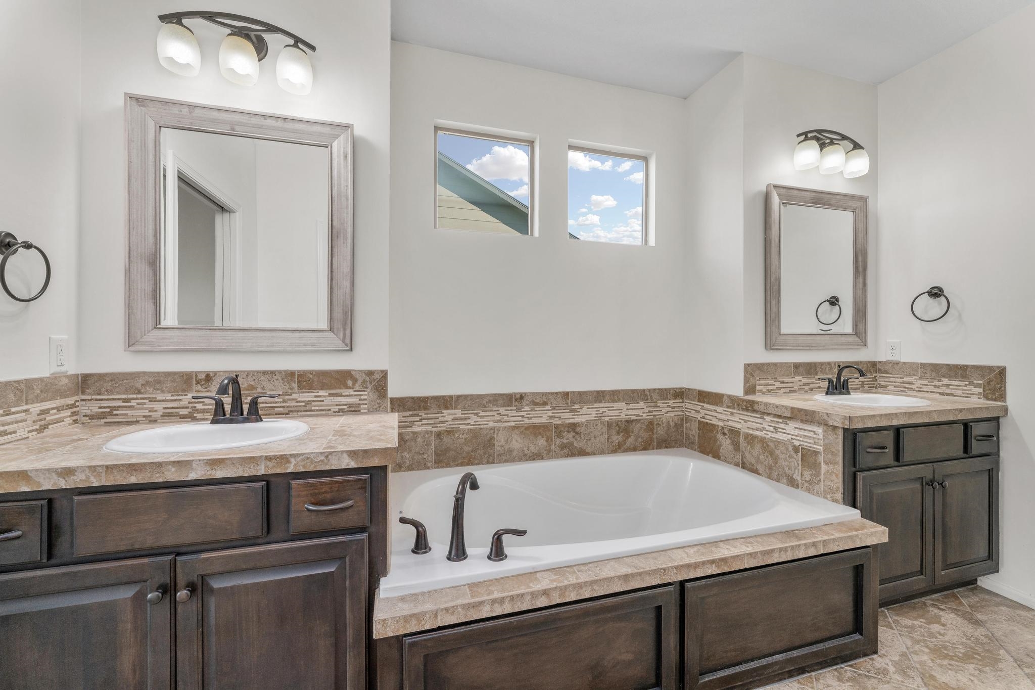 6038 W Driftwood Ct. Property Photo 16
