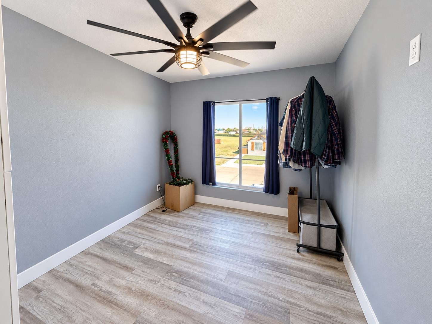59 El Mustang Property Photo 17