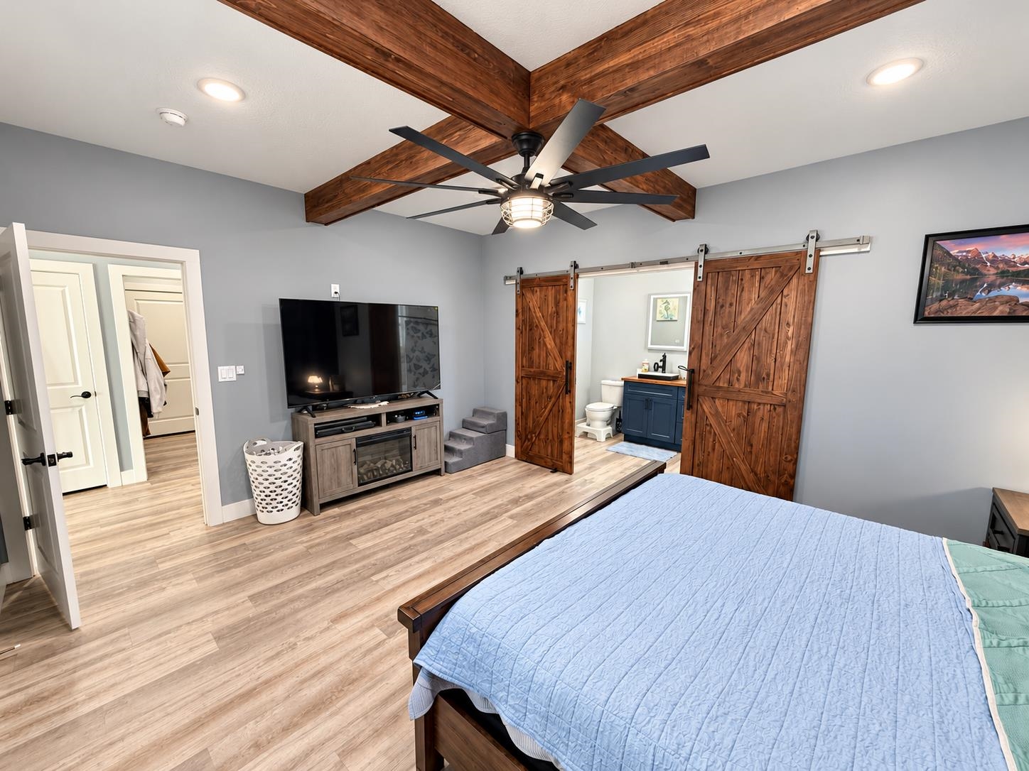 59 El Mustang Property Photo 23