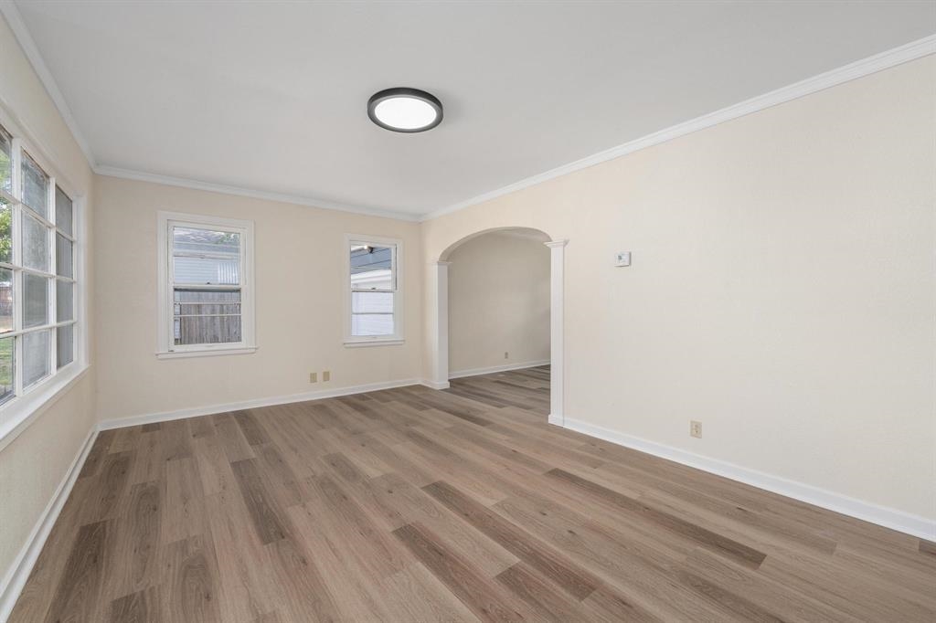 2122 N Erie Ave Property Photo 20