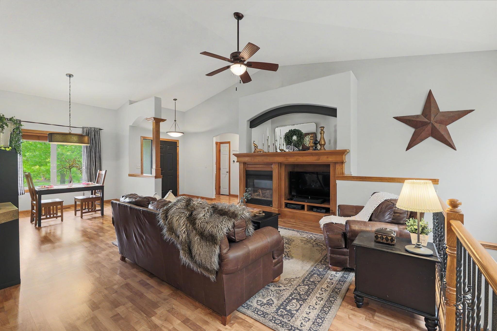 15807 W Mccormick Ave Property Photo 4