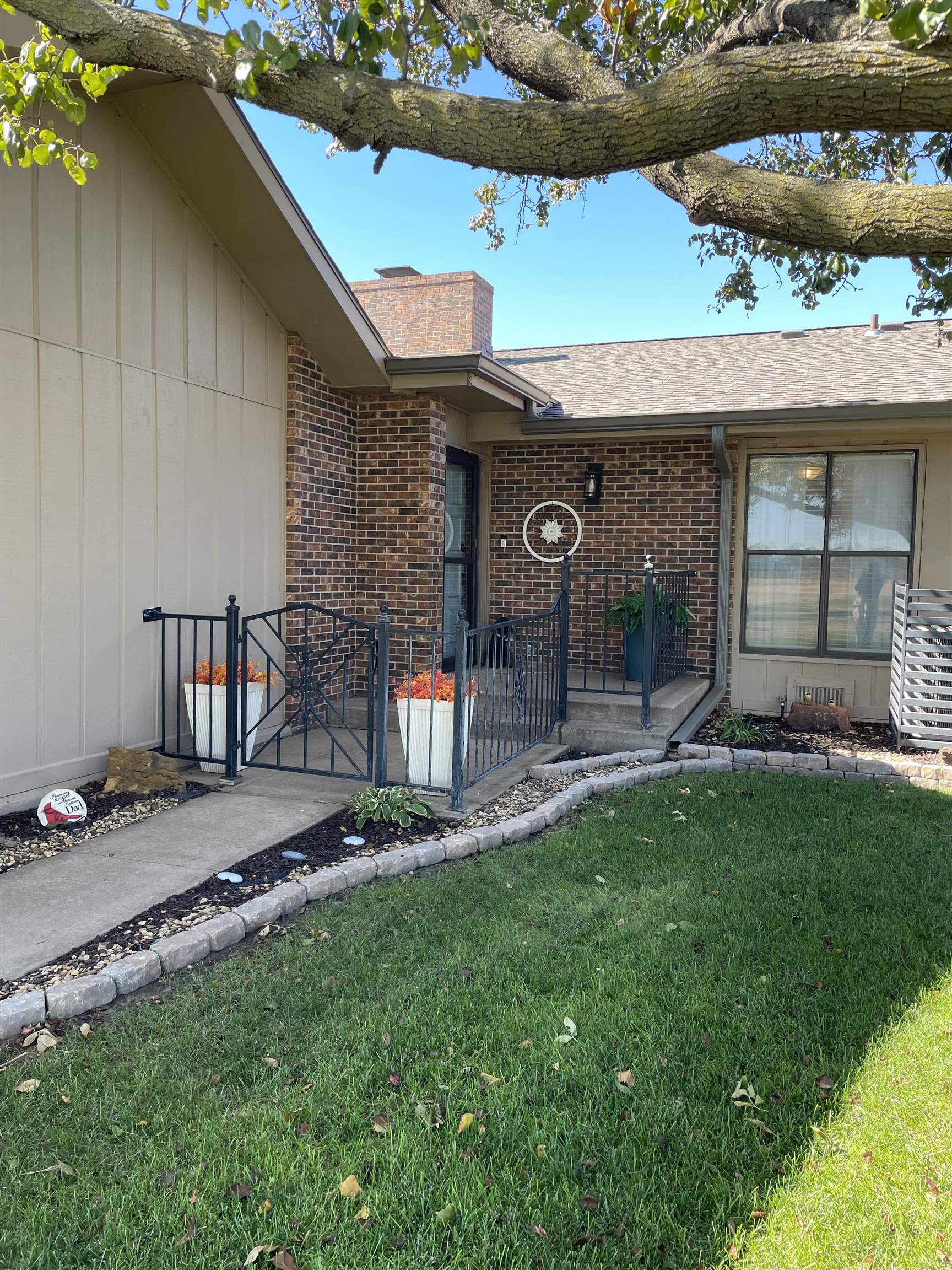 1815 White Sands Dr Property Photo 32