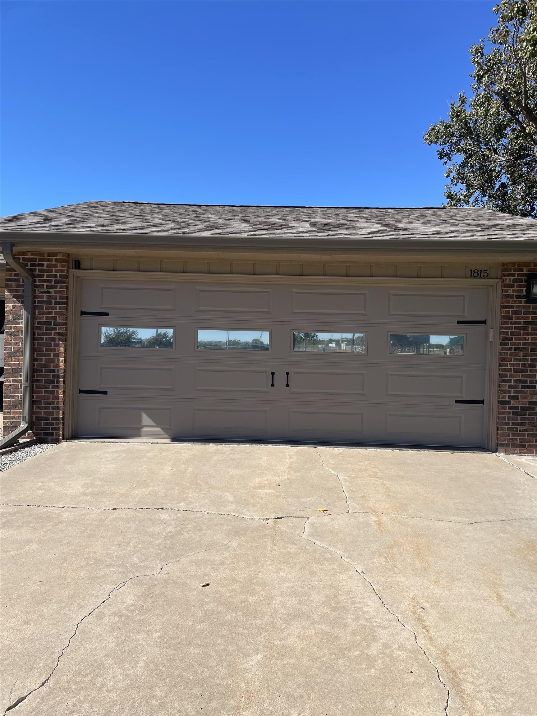 1815 White Sands Dr Property Photo 34