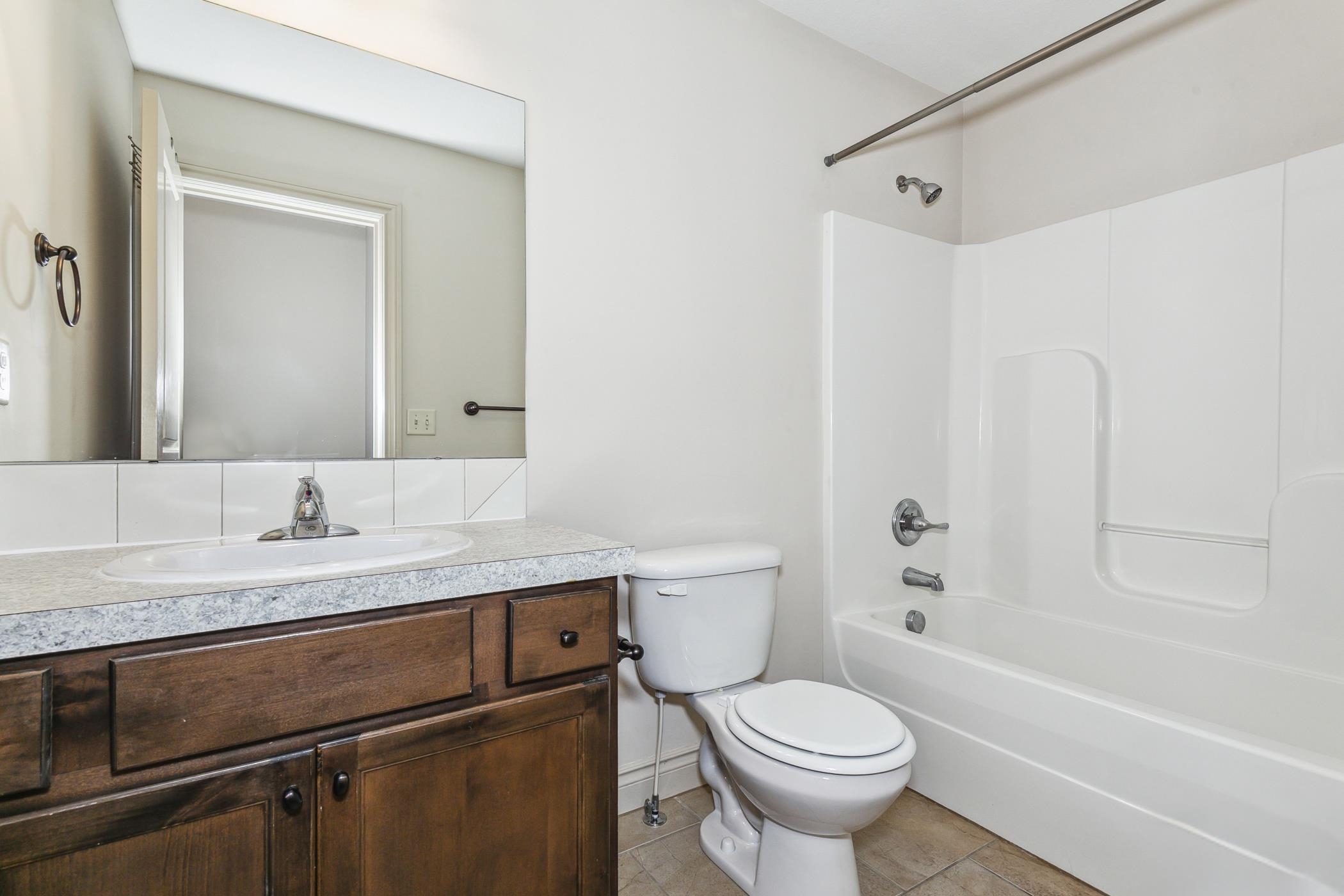 906 W Threewood Ct Property Photo 11