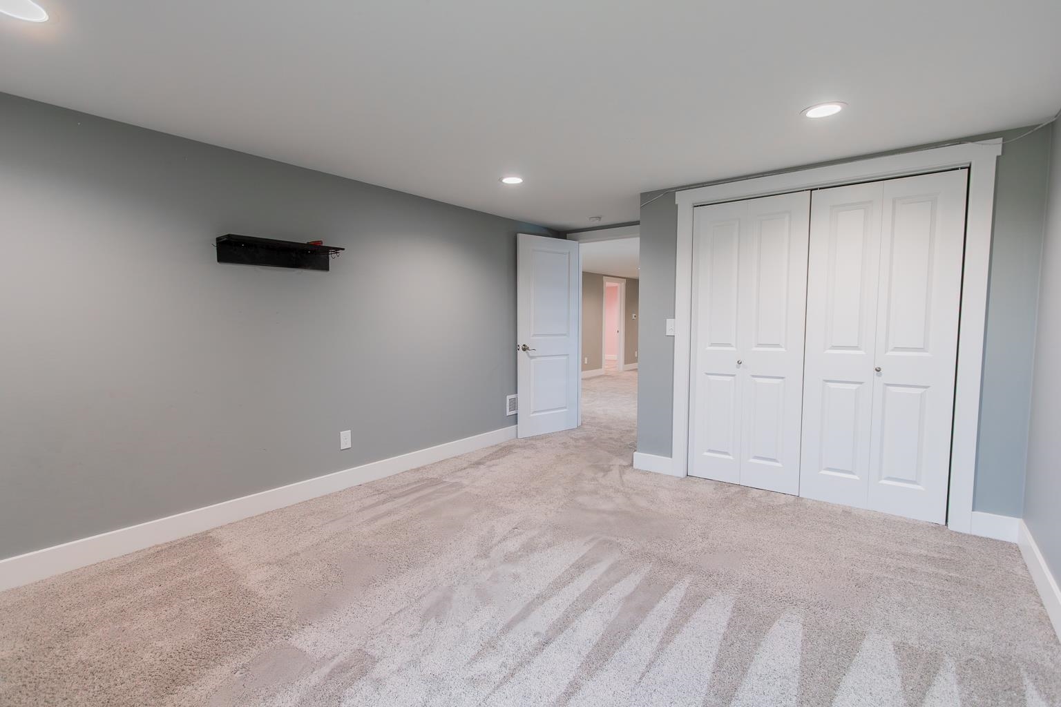 5574 E Cloud Street Property Photo 11