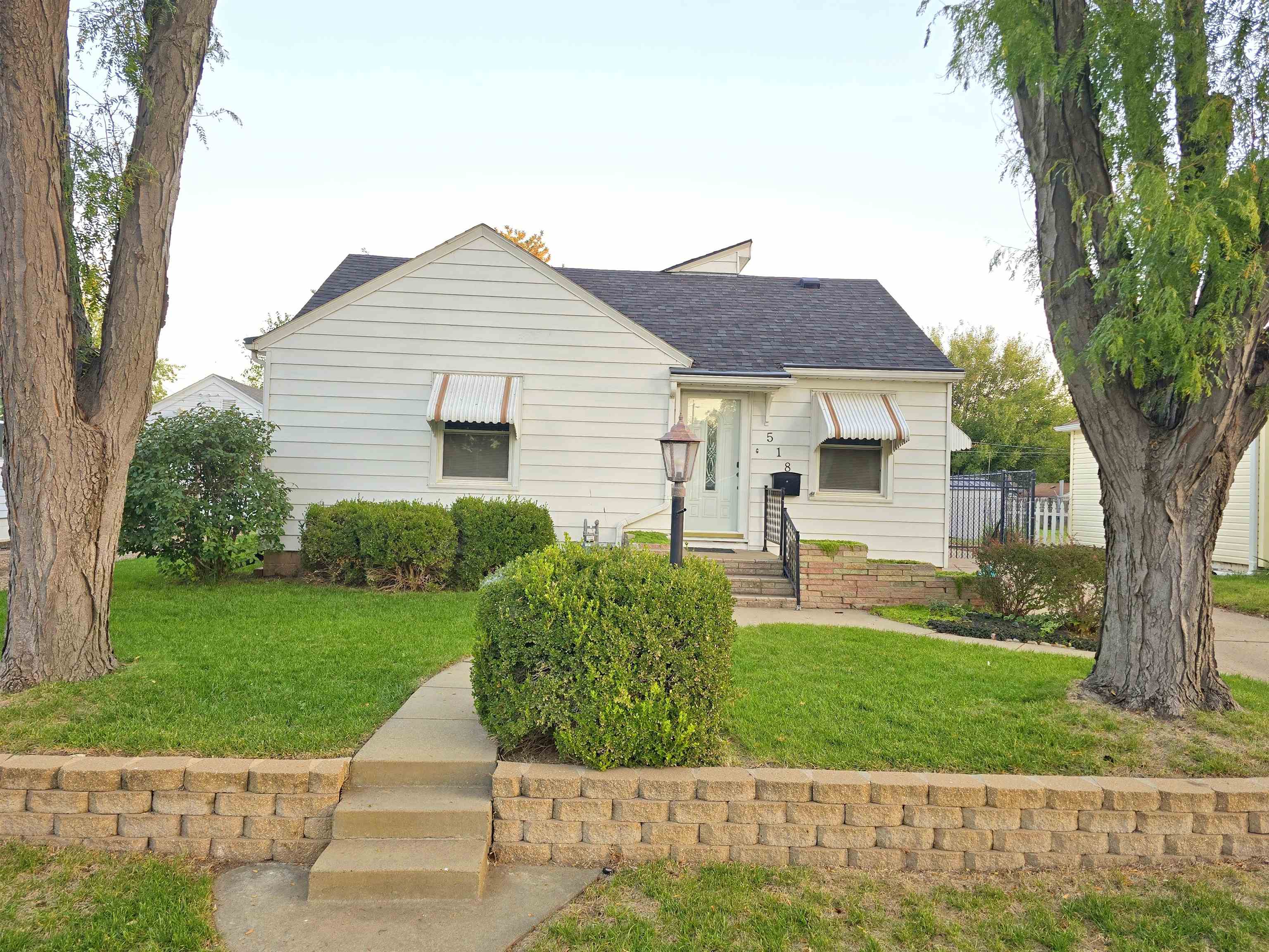 518 Fairview St. Property Photo 2