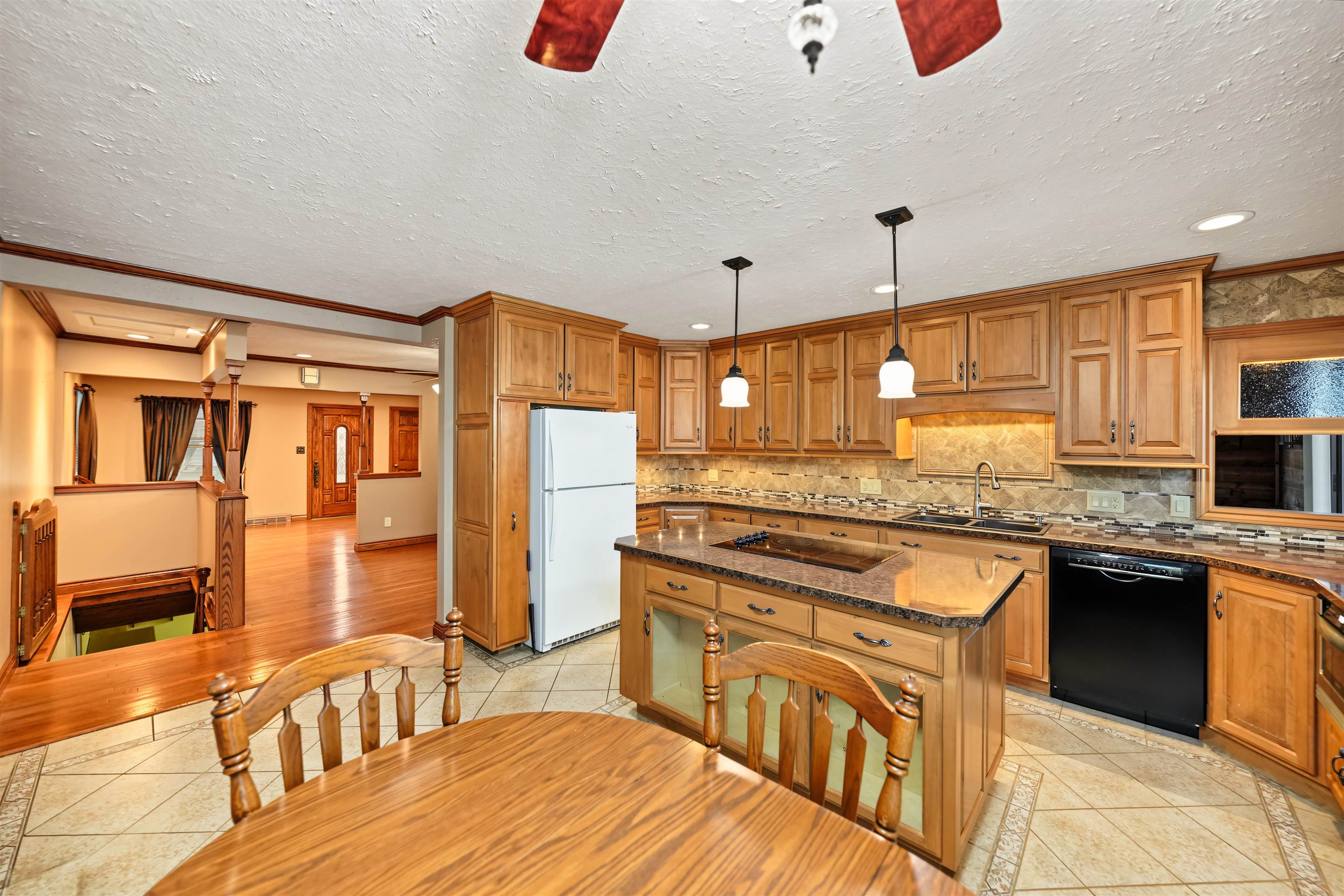 518 Fairview St. Property Photo 17