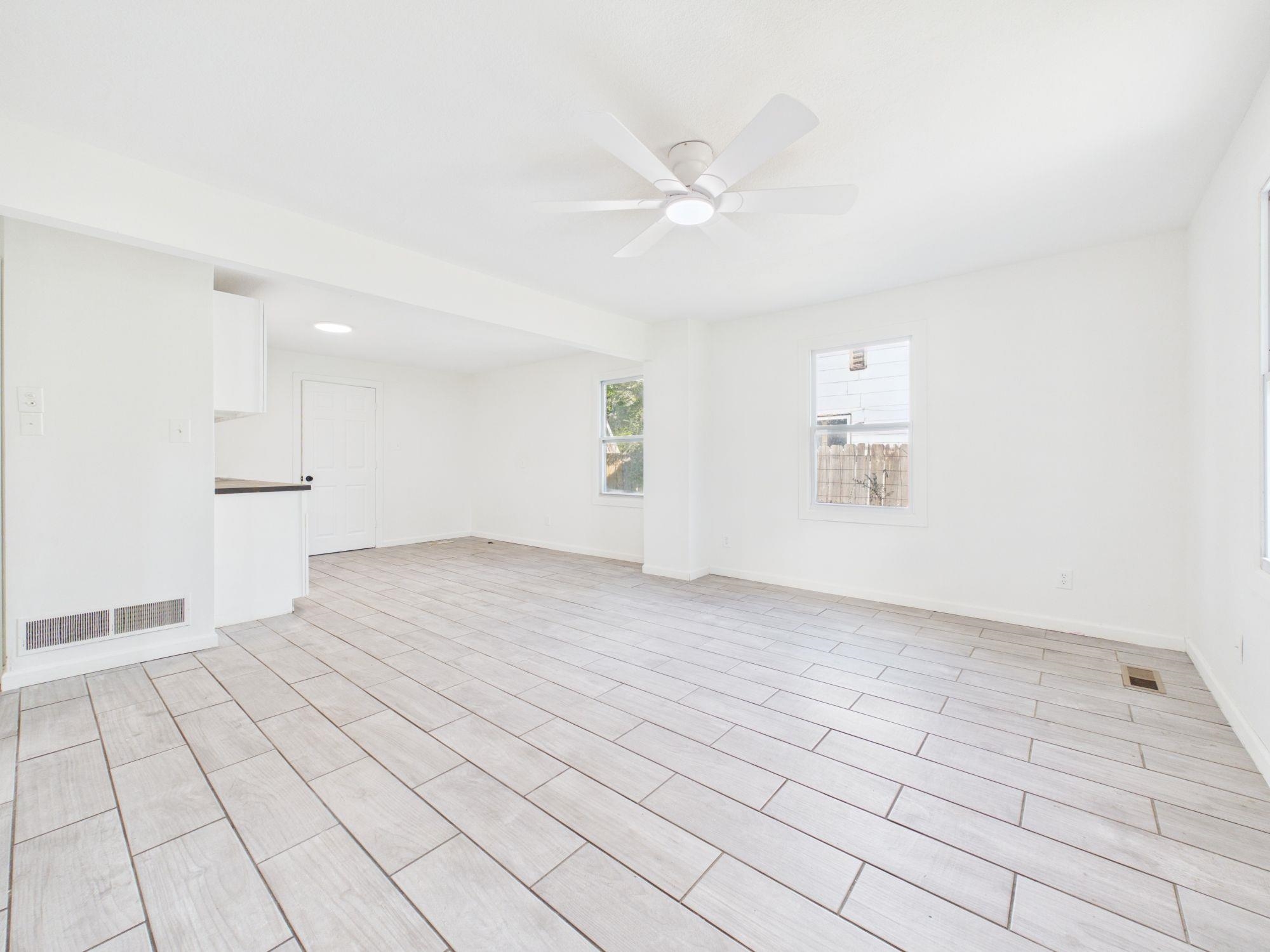 3814 E Cessna Dr Property Photo 7