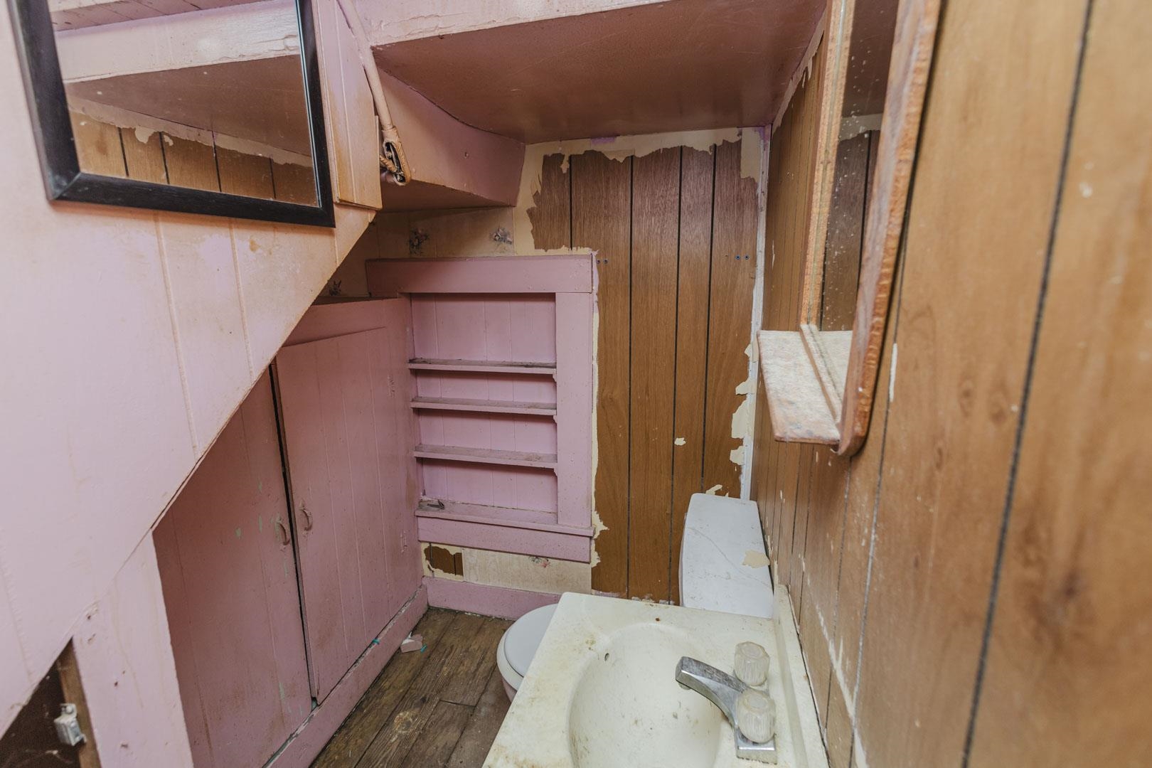 319 W 6th St. Property Photo 17