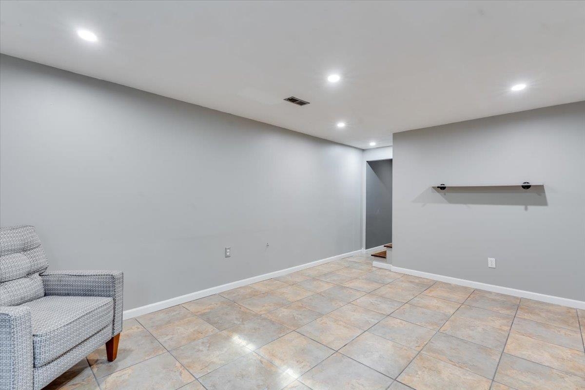 3822 N Garland Property Photo 25