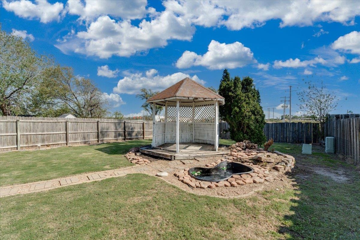 3822 N Garland Property Photo 35