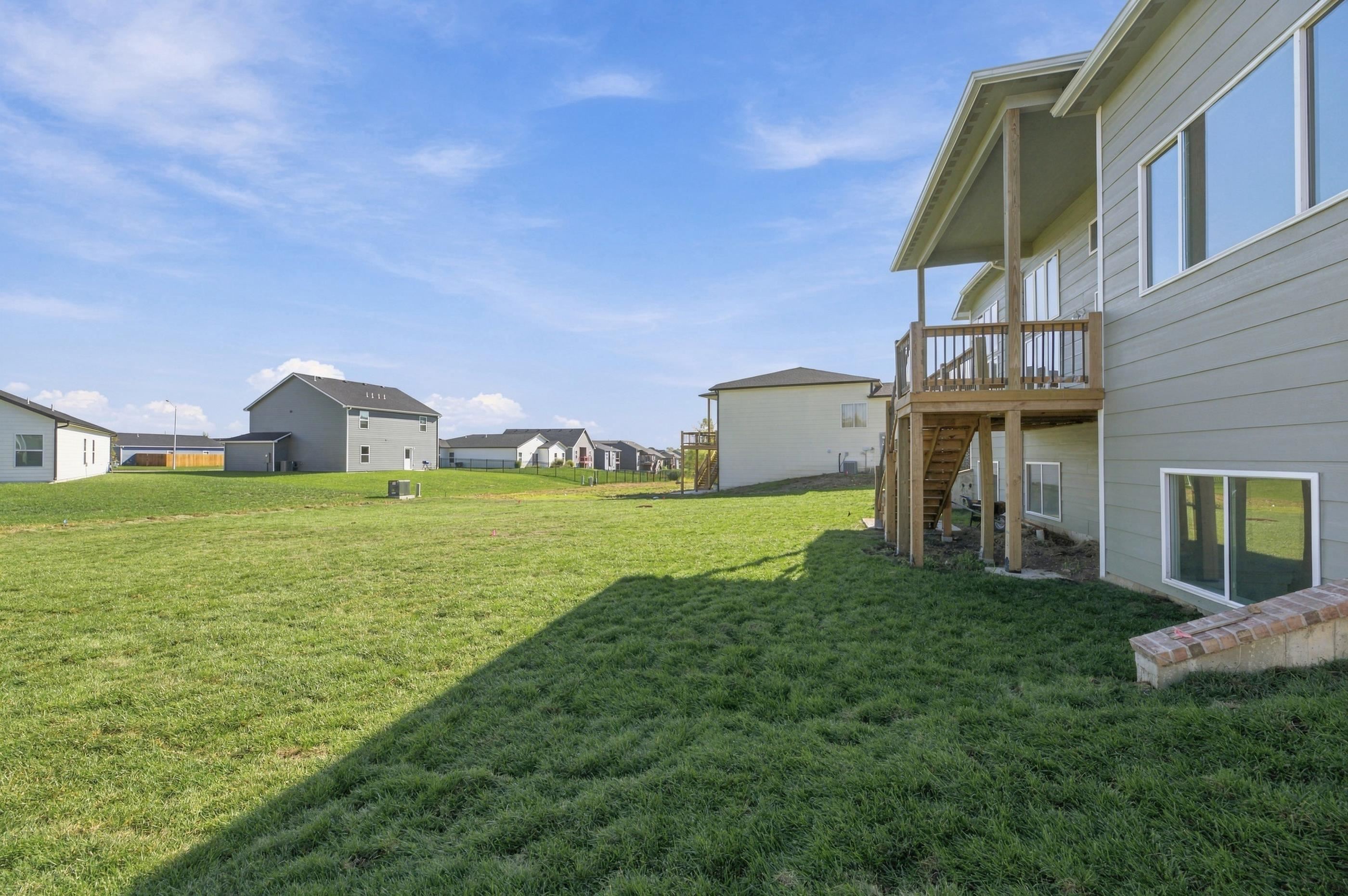12915 E Spring Valley St. Property Photo 28