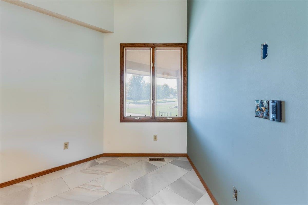 412 E Teal Ln. Property Photo 11