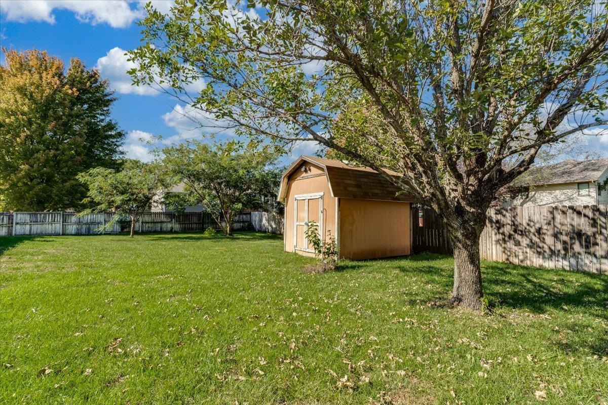 412 E Teal Ln. Property Photo 36