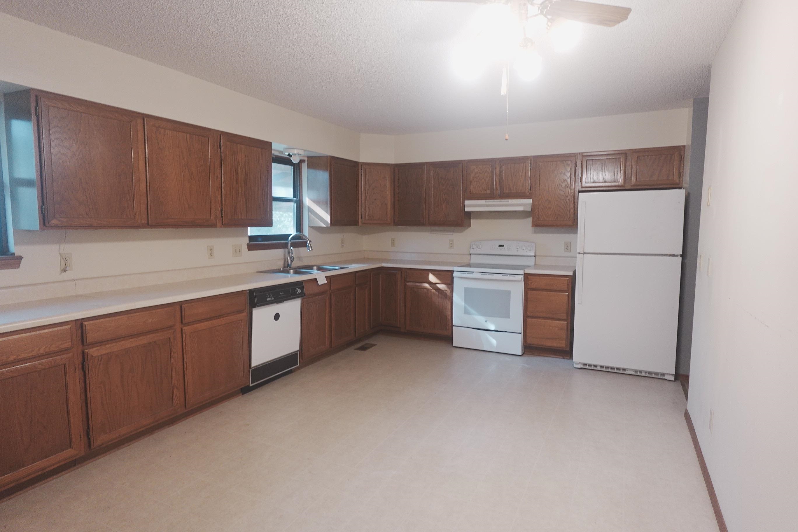 523 N Lakeside Dr. Property Photo 5