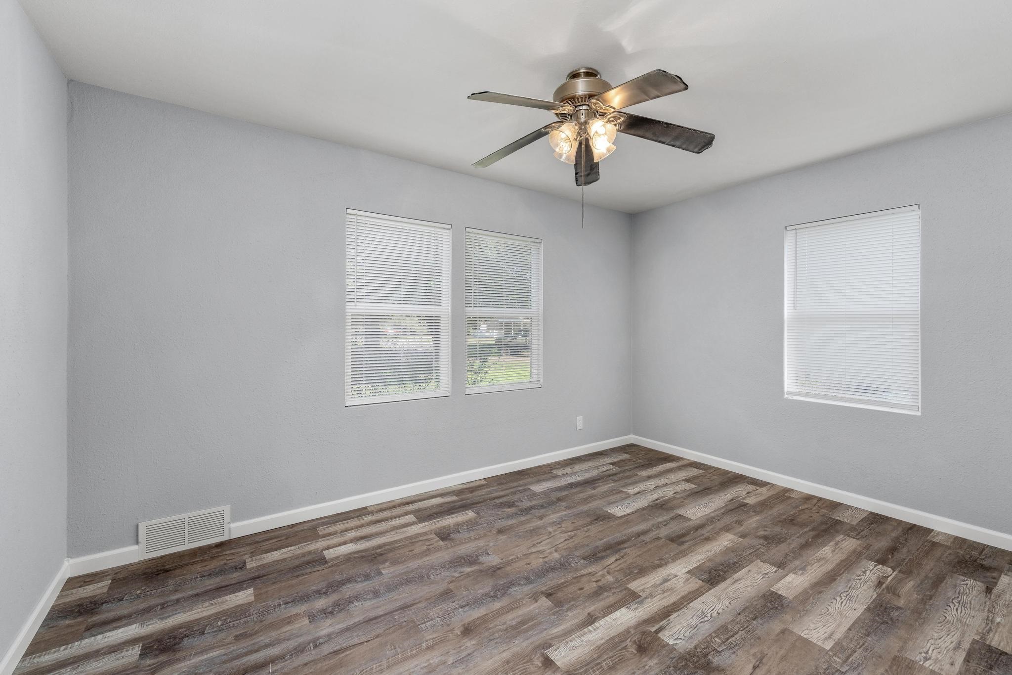 1753 E Marion Property Photo 19