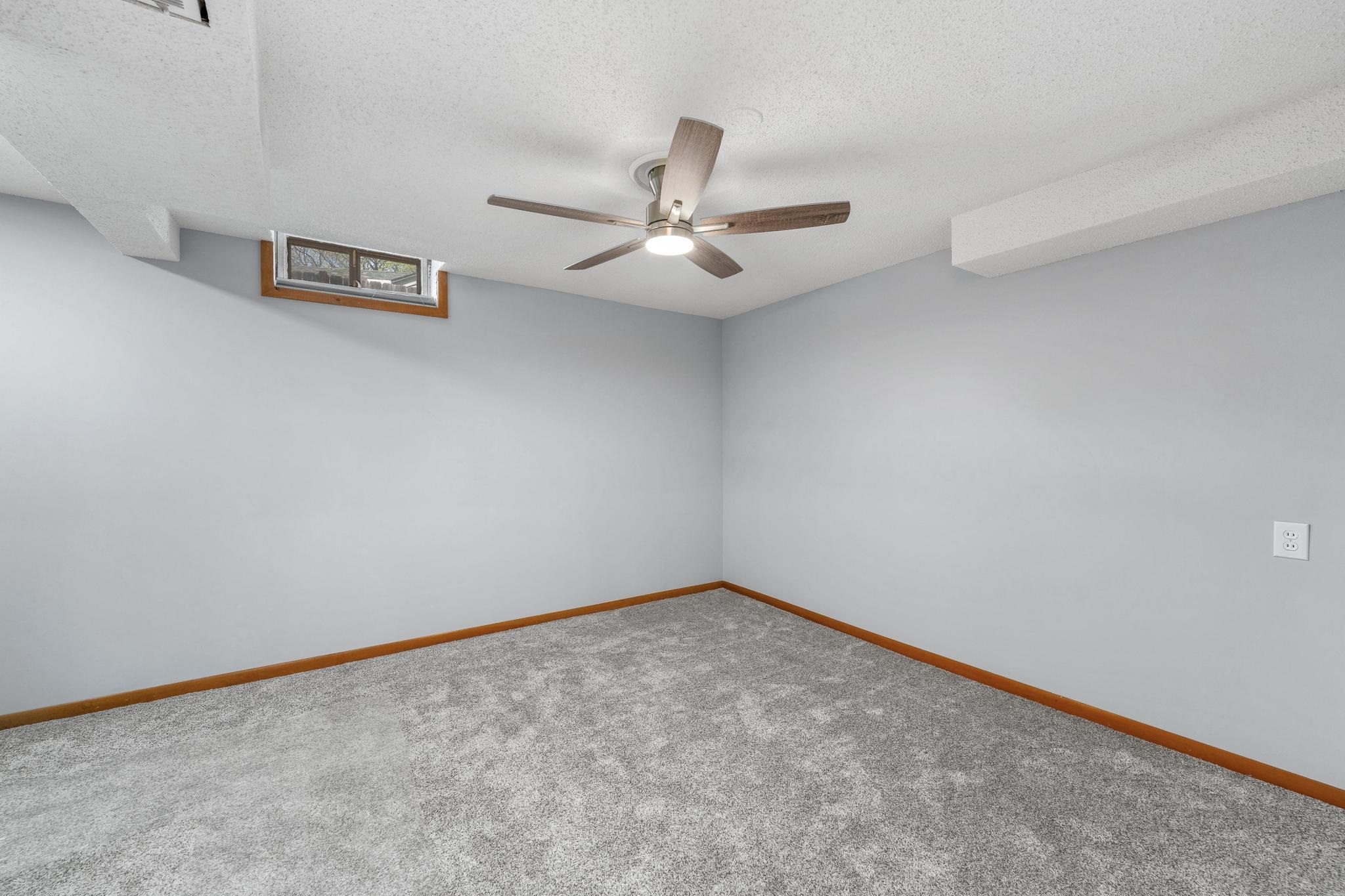 1753 E Marion Property Photo 24