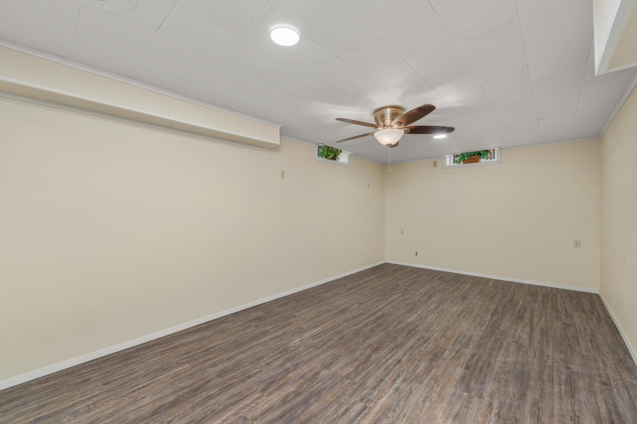 1753 E Marion Property Photo 26