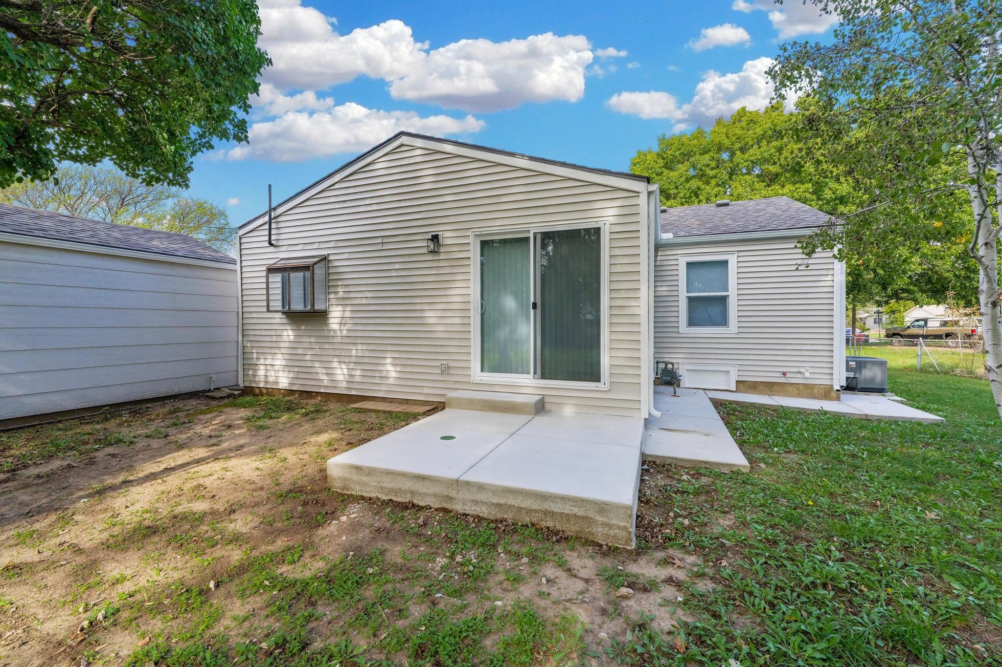 1753 E Marion Property Photo 28