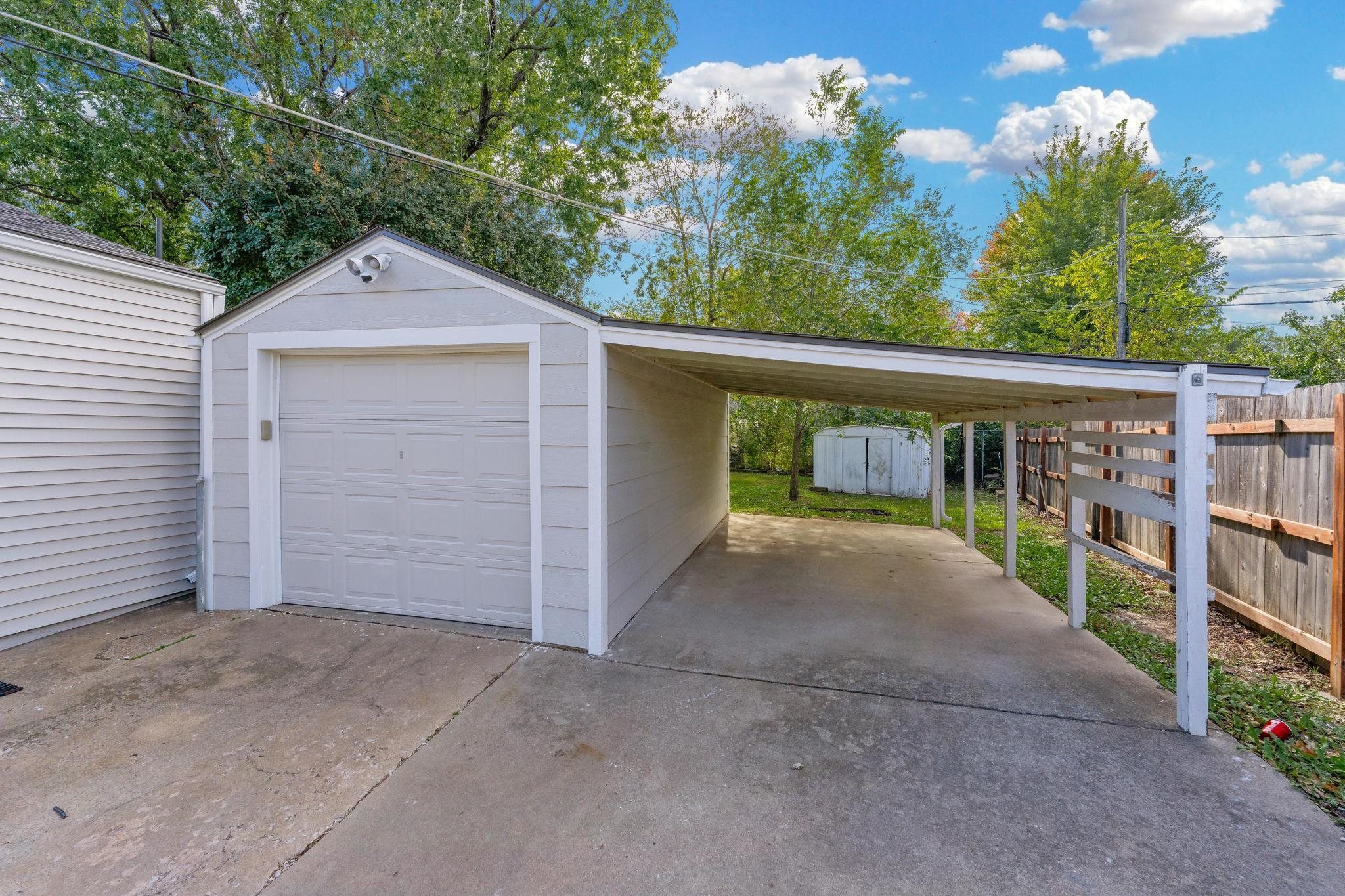 1753 E Marion Property Photo 30