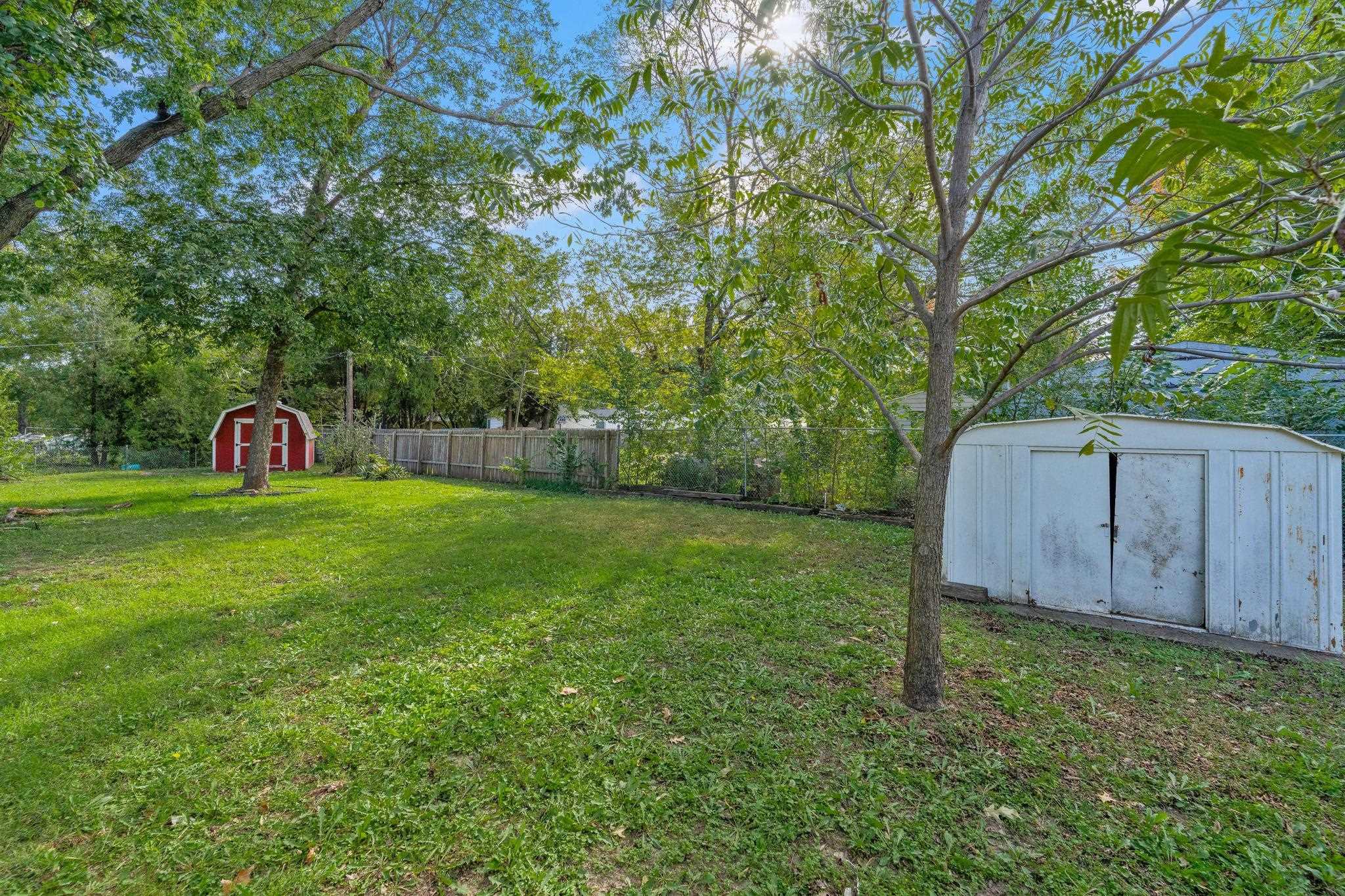 1753 E Marion Property Photo 31