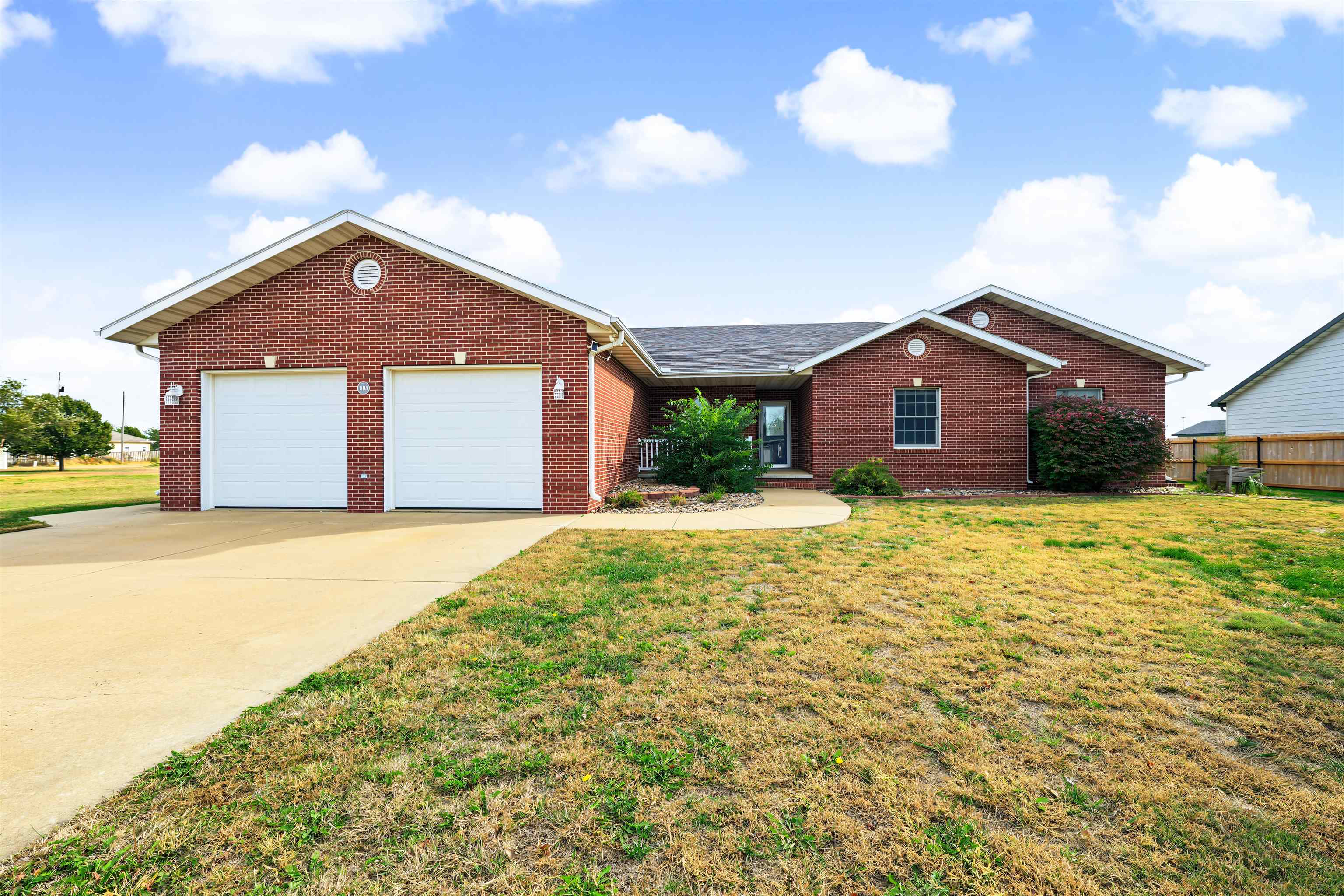 1103 Elizabeth Dr. Property Photo 1