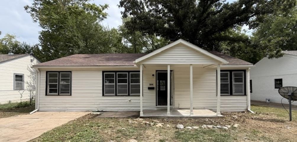 844 S Dellrose Property Photo 1